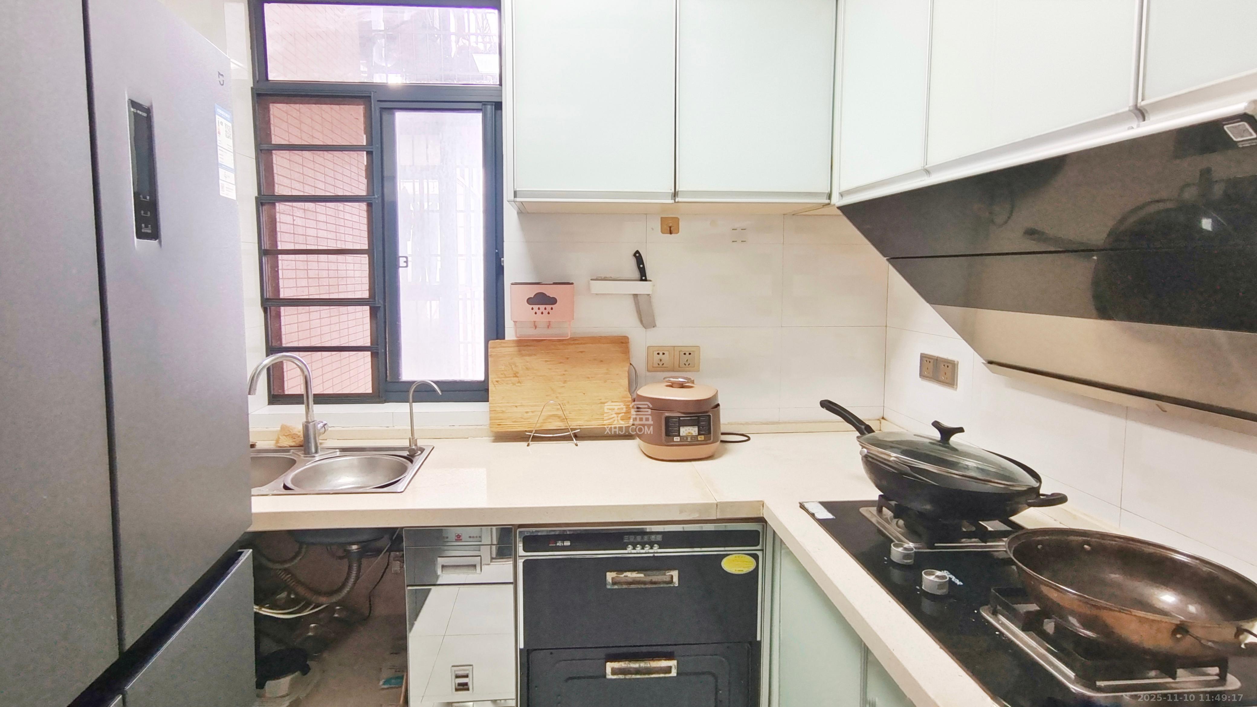 江河双水湾  3室2厅1卫    2600.0元/月室内图