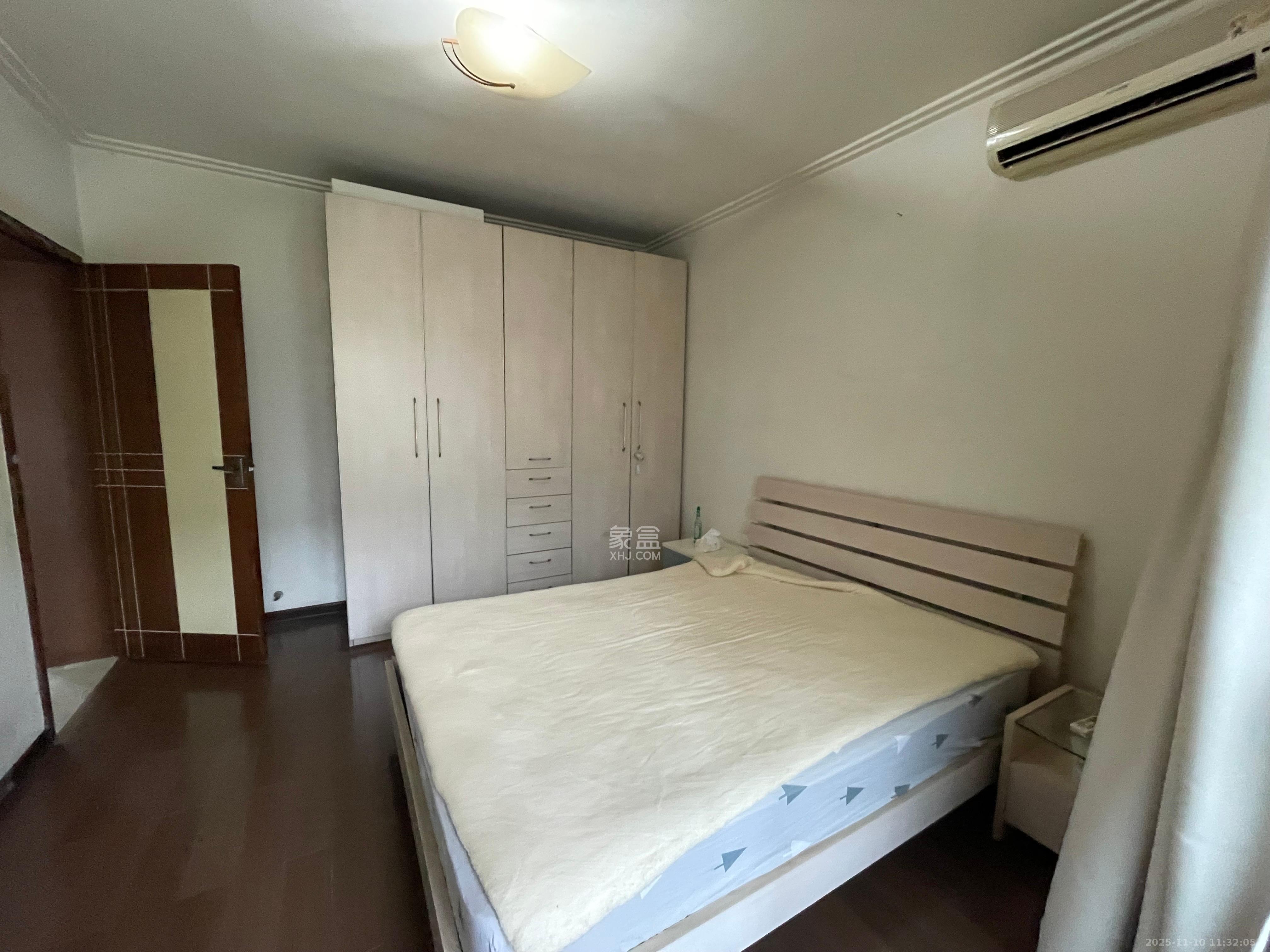 新星小区 3室2厅1卫 1800.0元/月 新星小区 3室2厅1卫 1800.0元/月室内图