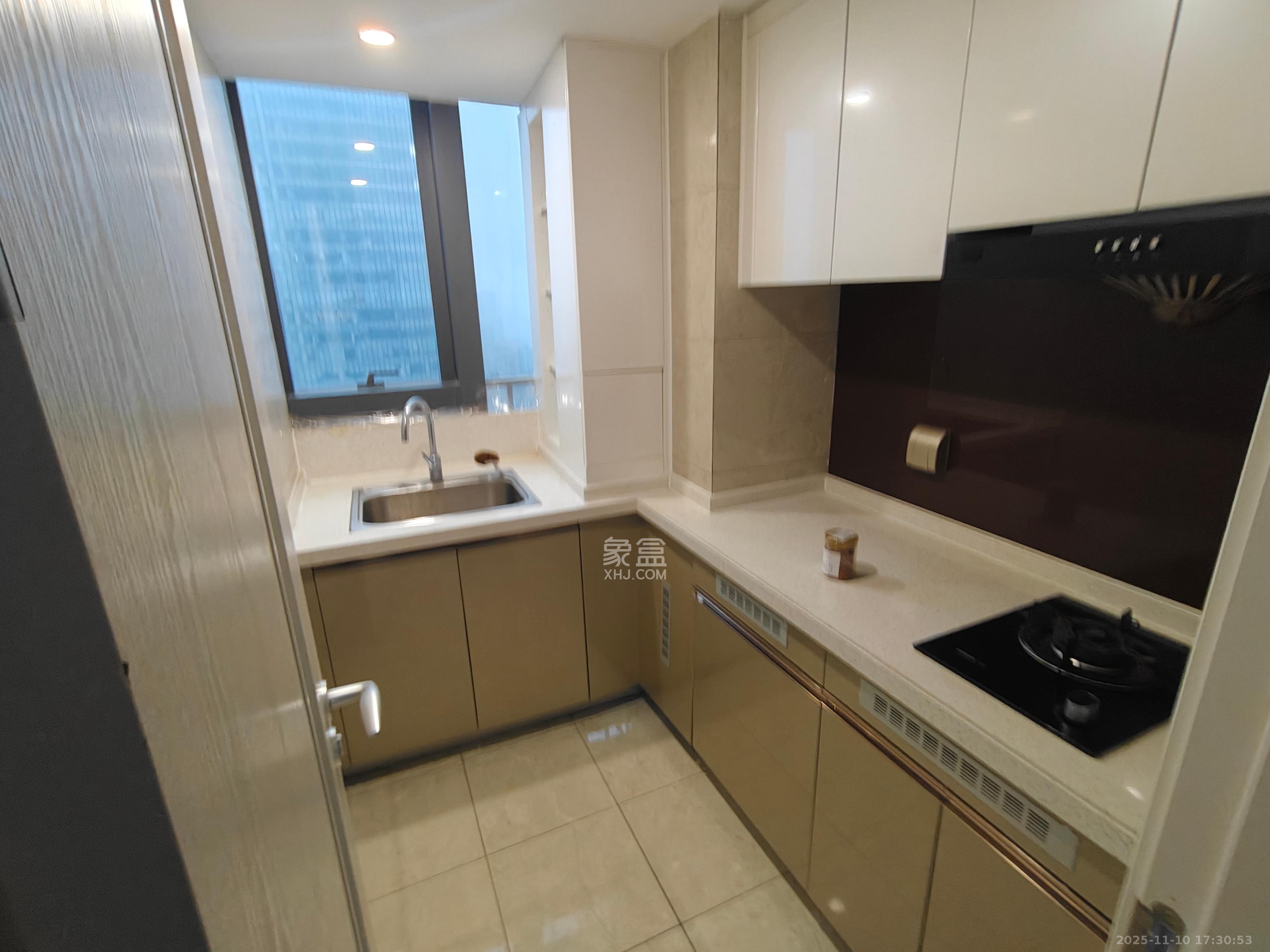 华远华时代  4室1厅2卫    4200.0元/月室内图