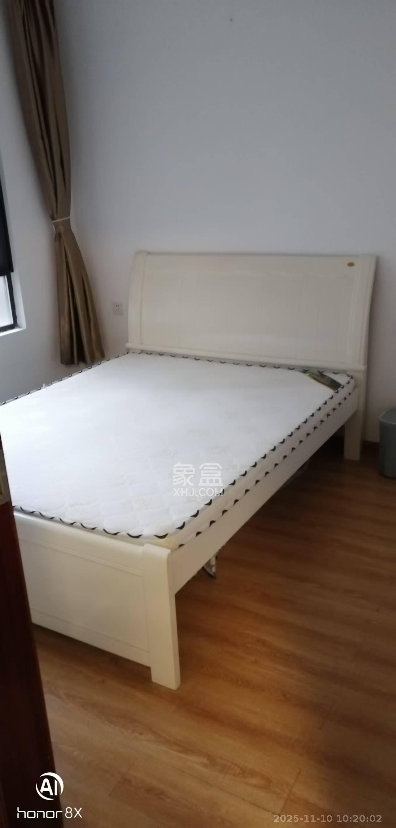 新新花园 2室2厅1卫 2000.0元/月 新新花园 2室2厅1卫 2000.0元/月室内图