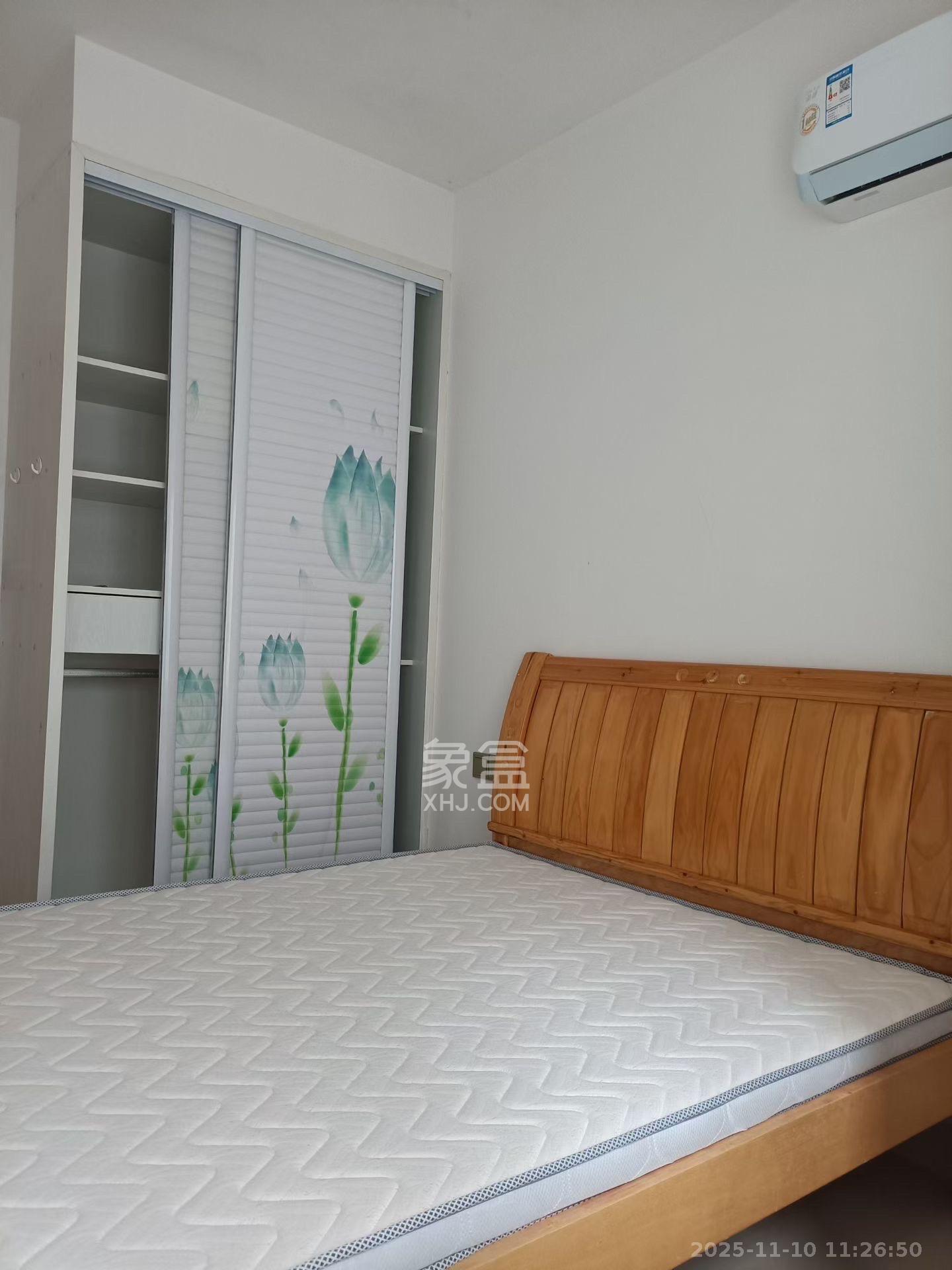 荣盛花语馨苑  3室2厅1卫    2300.0元/月室内图