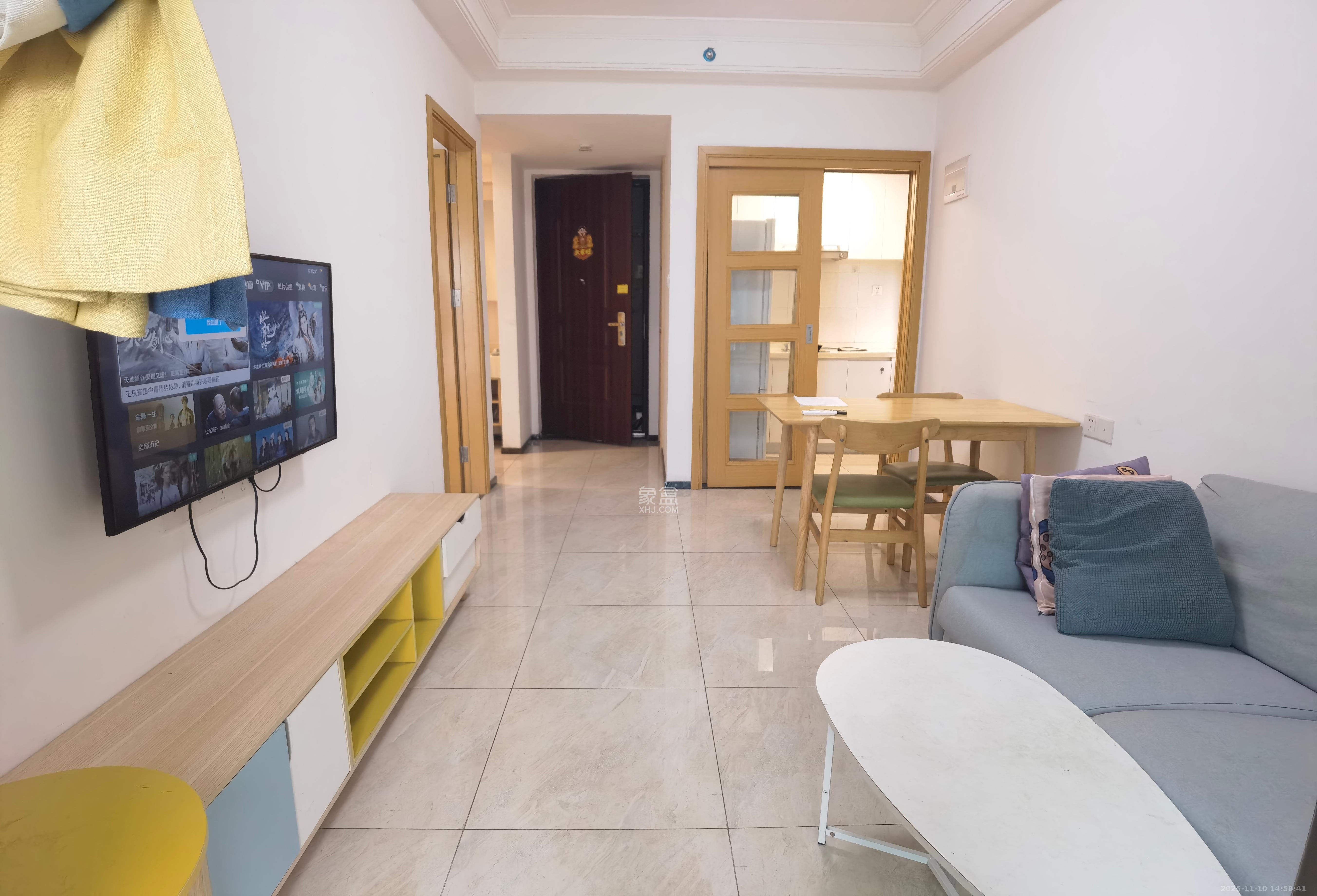 中海新城熙岸（中信新城五期）  1室1厅1卫    1600.0元/月