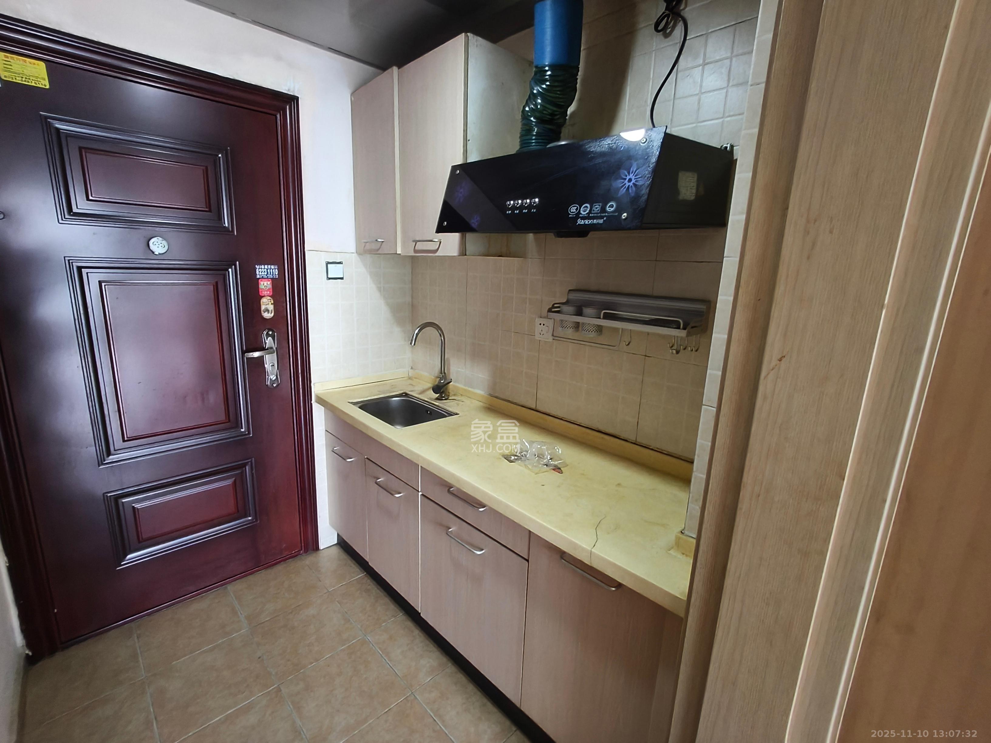 花漾年华（桂花园）  1室1厅1卫    1000.0元/月室内图