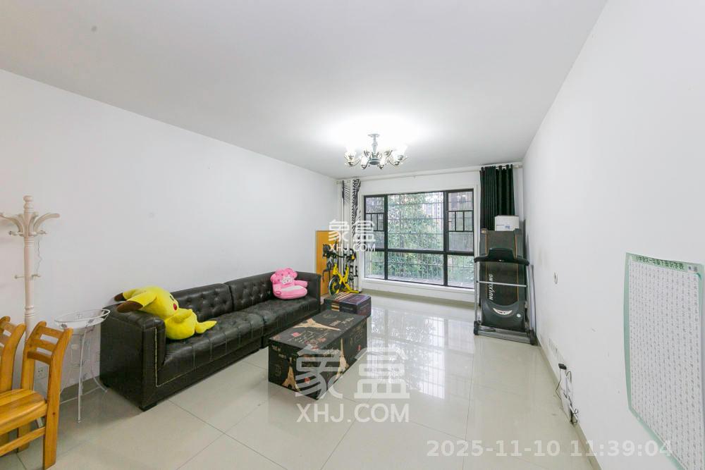 康斯丹郡（融程领秀佳园）  3室2厅1卫    1800.0元/月室内图