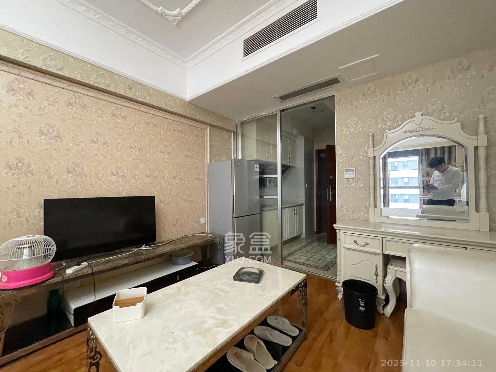 东怡外国(南湖一号) 1室1厅1卫 1600.0元/月 东怡外国(南湖一号) 1室1厅1卫 1600.0元/月室内图