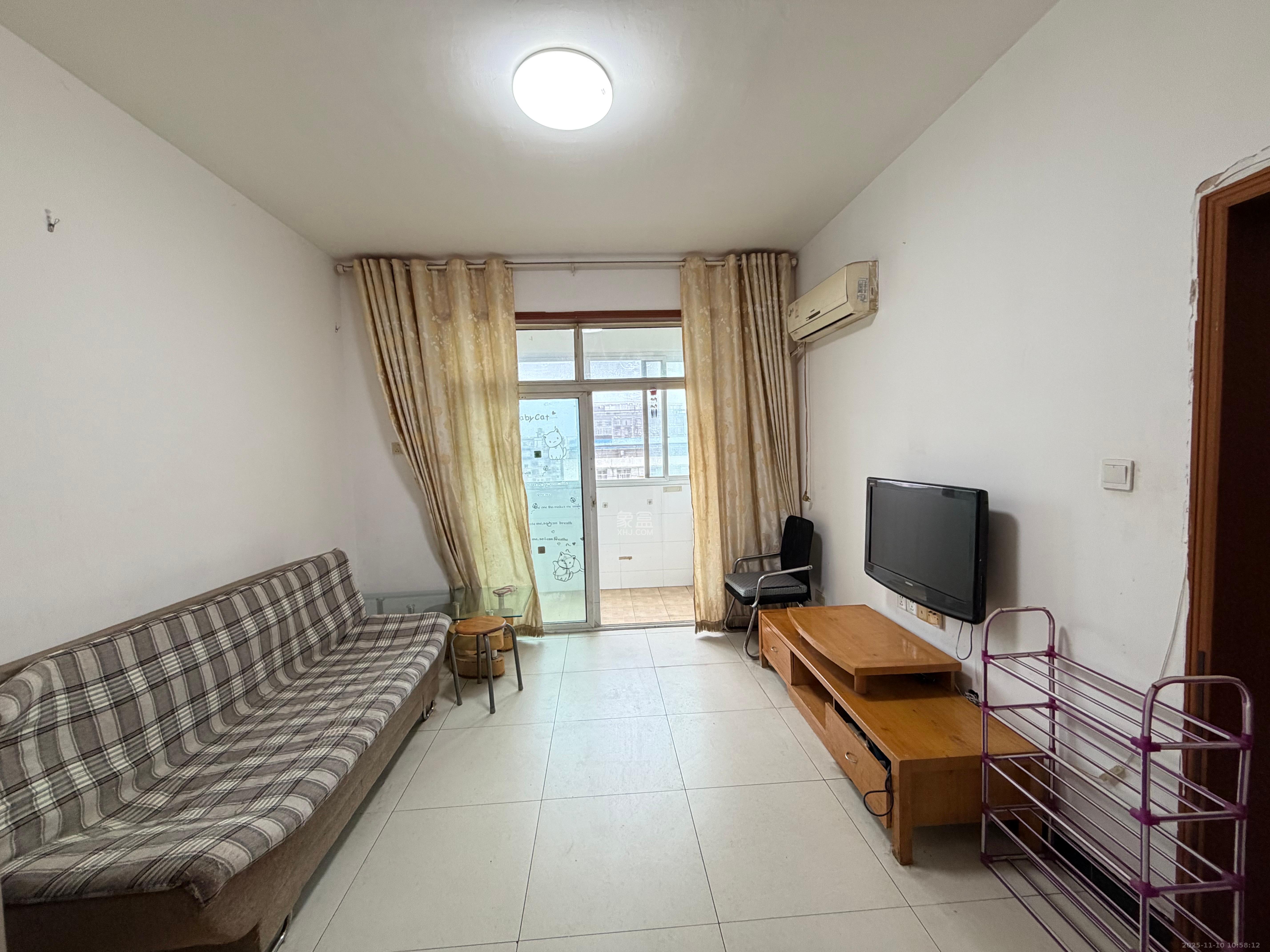 湘樟园小区（湘樟家园）  1室1厅1卫    1300.0元/月