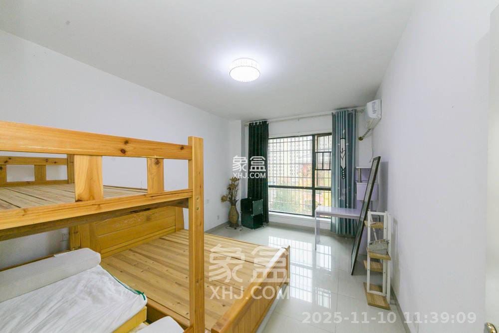 康斯丹郡（融程领秀佳园）  3室2厅1卫    1800.0元/月室内图