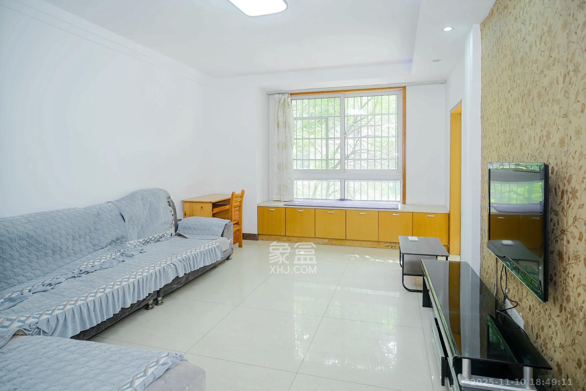 山水湾  3室2厅1卫    58.0万