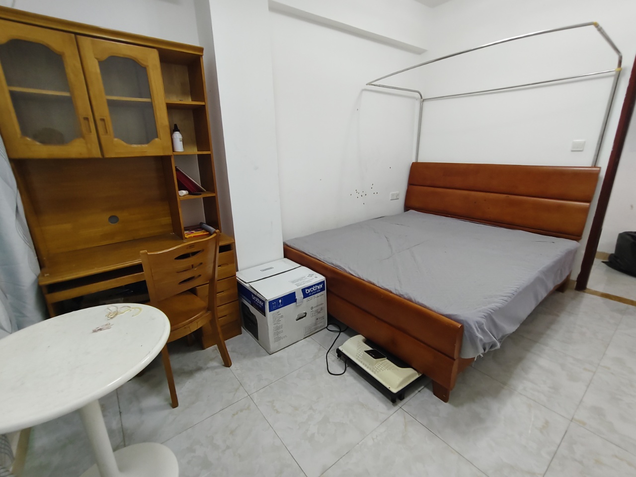 海阳小区  2室2厅1卫    1900.0元/月室内图