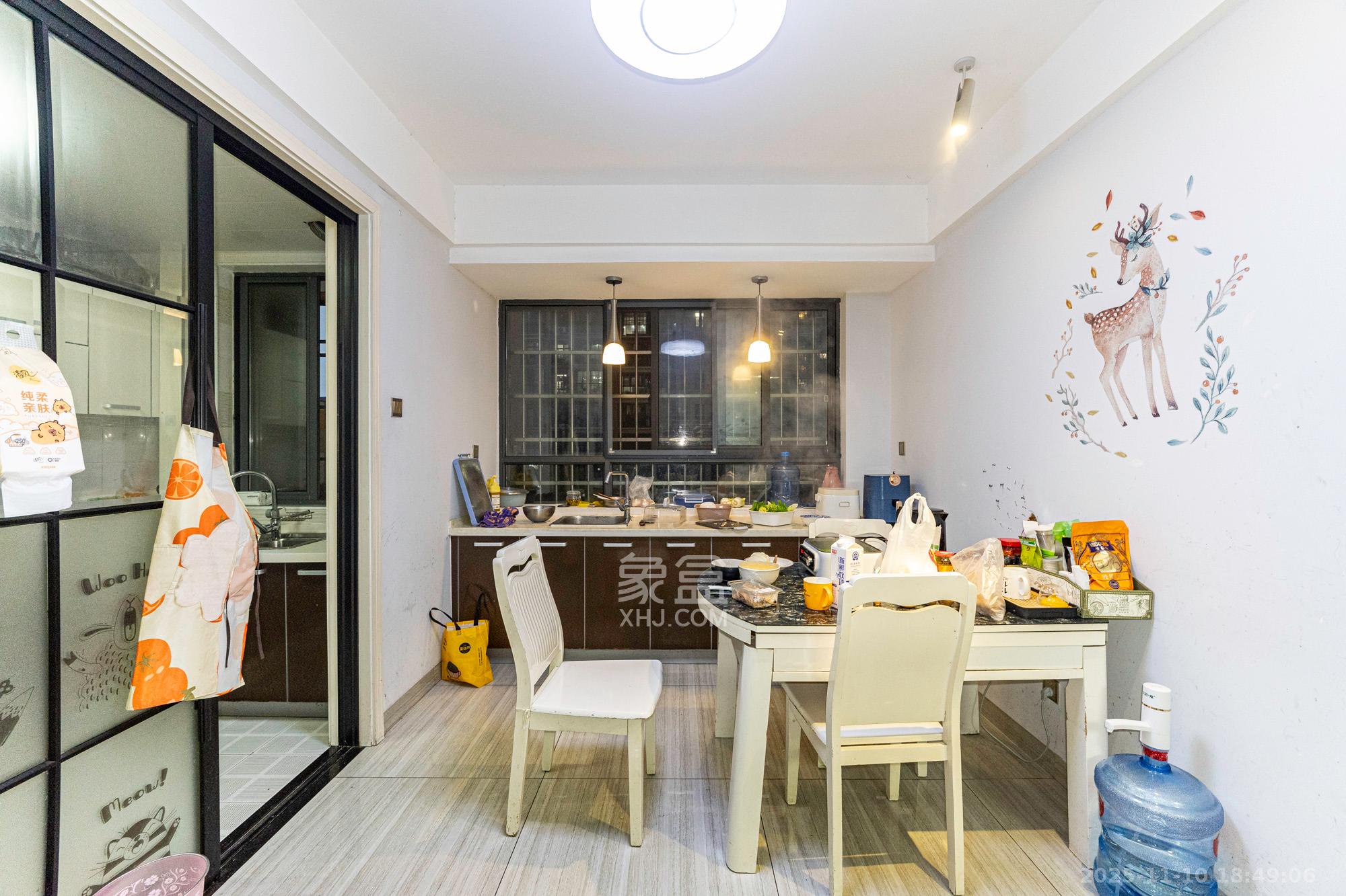 高林仕家 3室2厅2卫 68.0万 高林仕家 3室2厅2卫 68.0万客厅