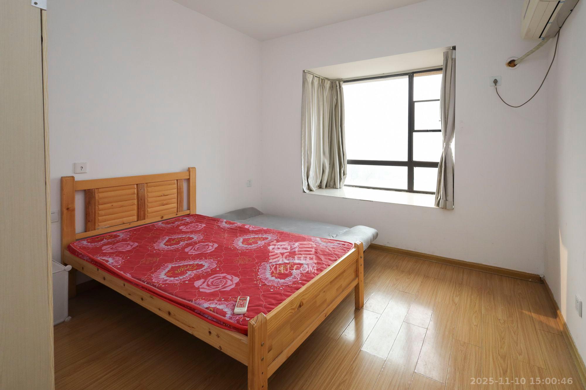 光明E城  2室2厅1卫    1900.0元/月室内图