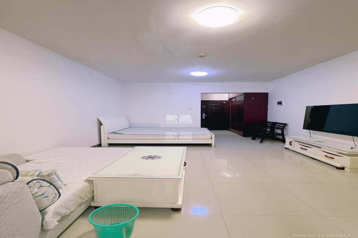 伍家岭生活广场 1室1厅1卫 1300.0元/月 伍家岭生活广场 1室1厅1卫 1300.0元/月室内图