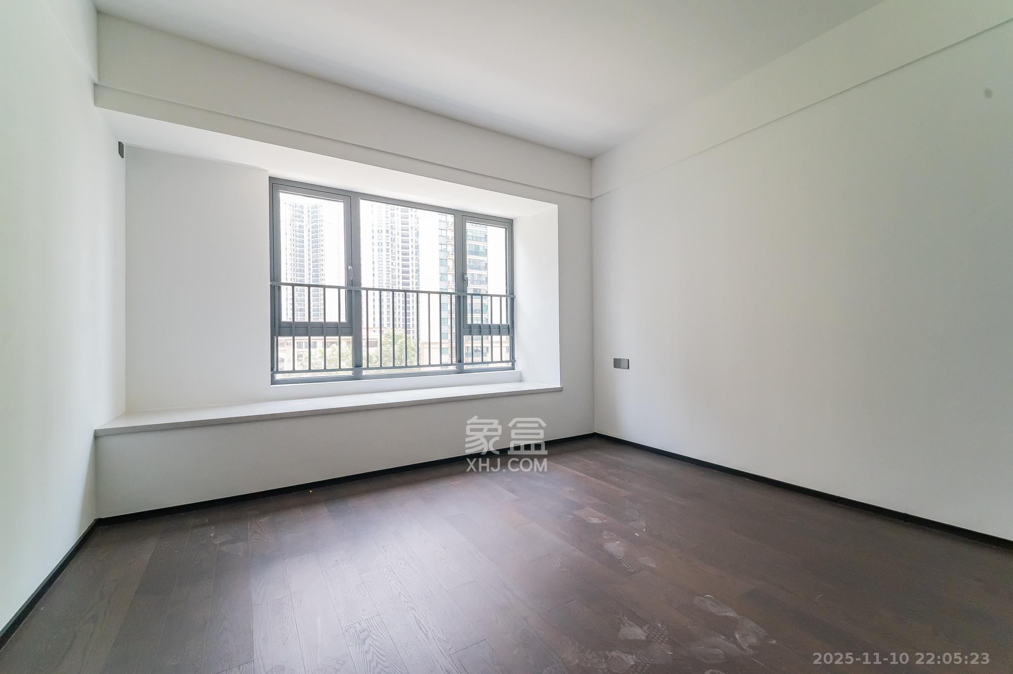 万科松湖天地 4室2厅2卫 168.0万 万科松湖天地 4室2厅2卫 168.0万其他