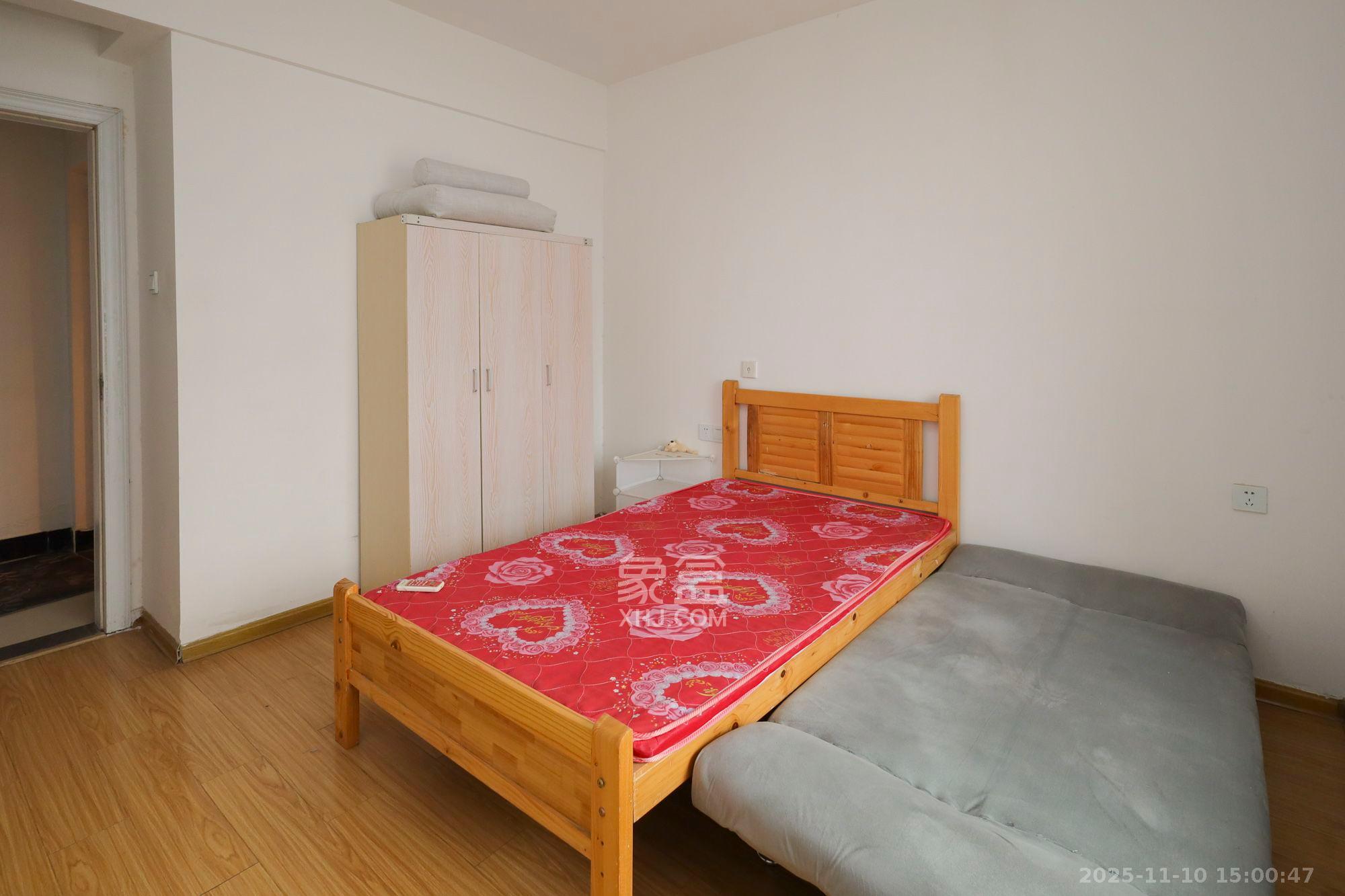 光明E城  2室2厅1卫    1900.0元/月室内图