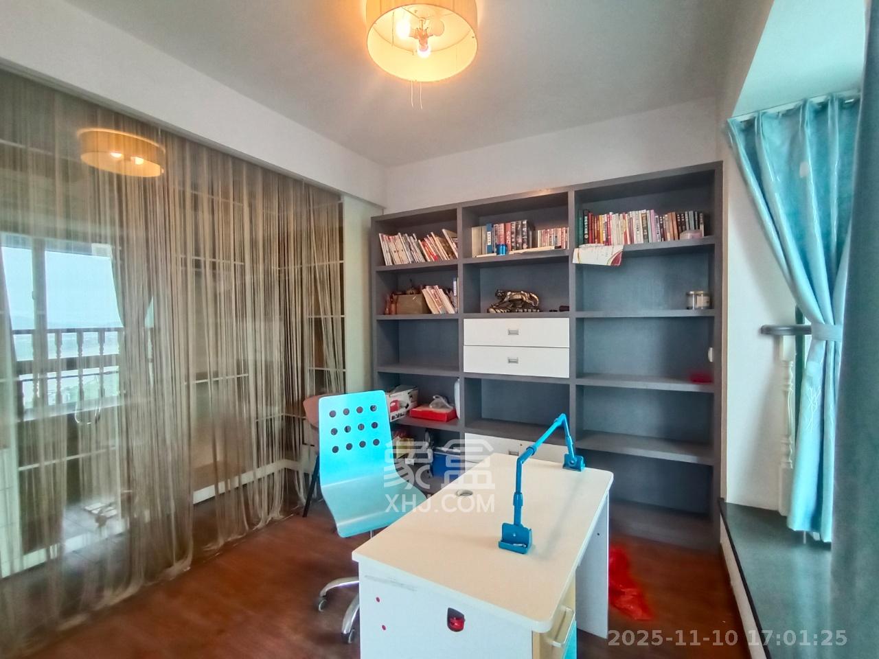 华盛新外滩  4室2厅2卫    4200.0元/月室内图