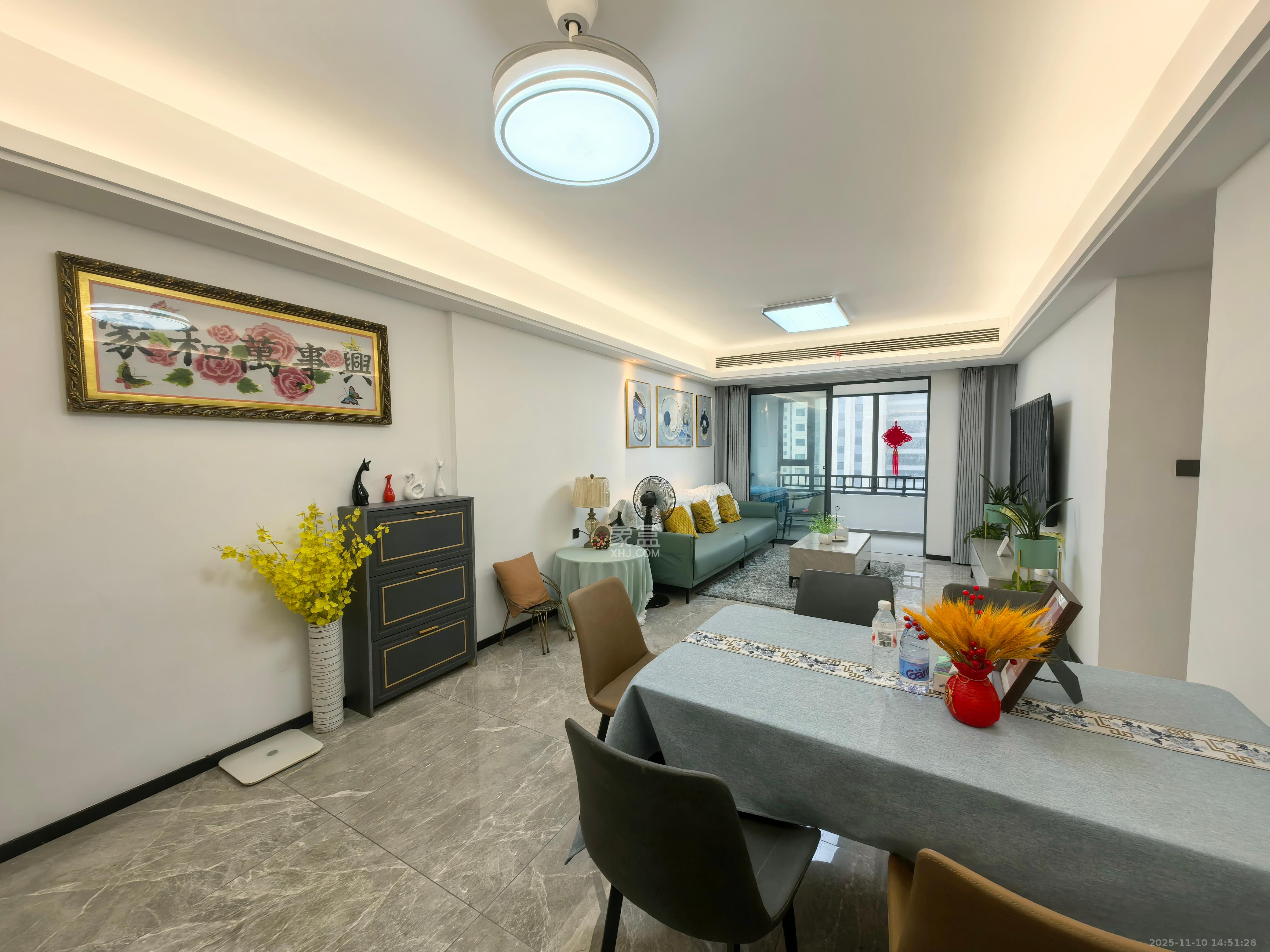 欣利梅溪左岸  3室2厅2卫    3200.0元/月室内图