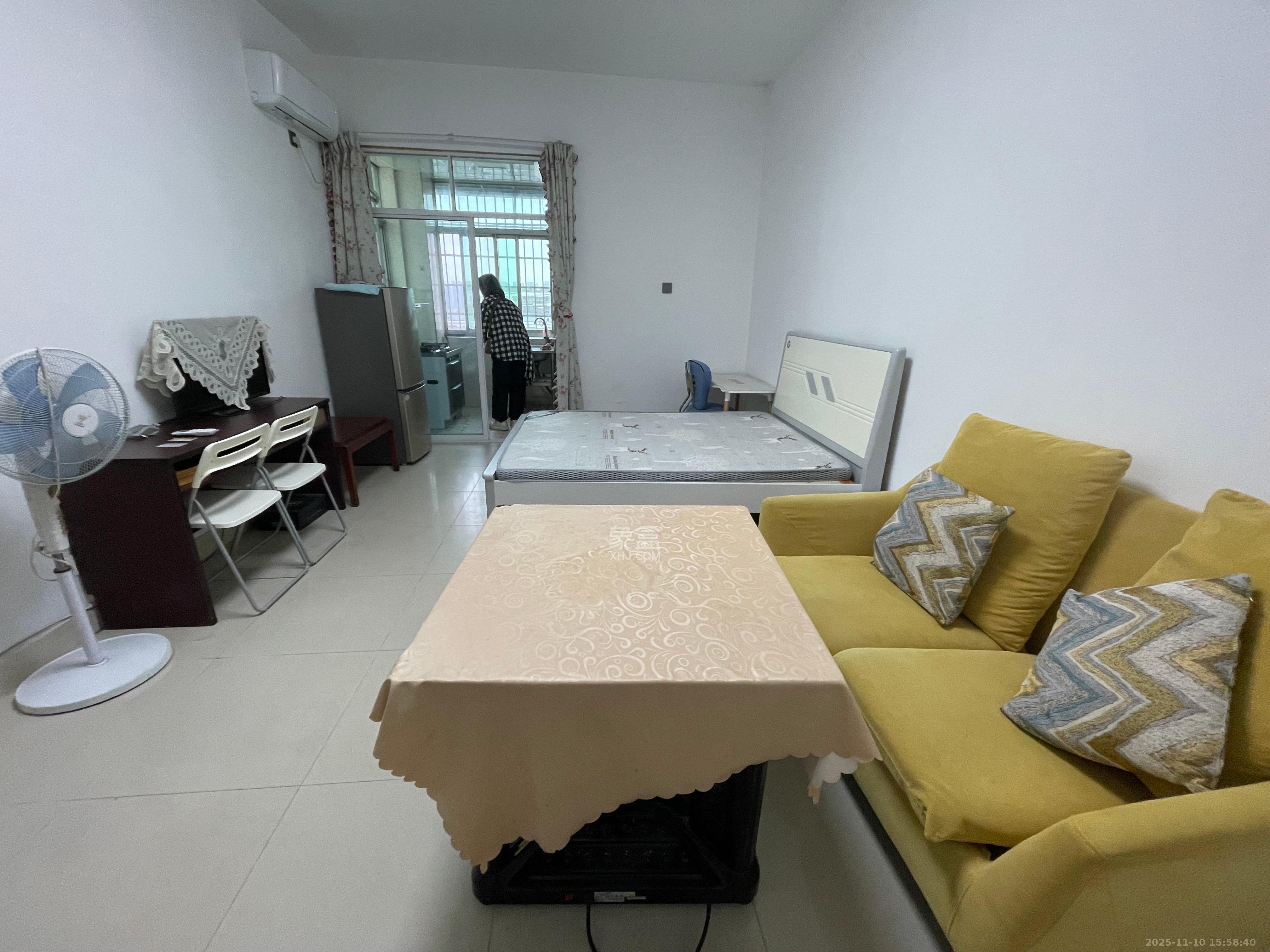 四季如春酒店(原名鑫元大酒店) 1室1厅1卫 1800.0元/月 四季如春酒店(原名鑫元大酒店) 1室1厅1卫 1800.0元/月室内图