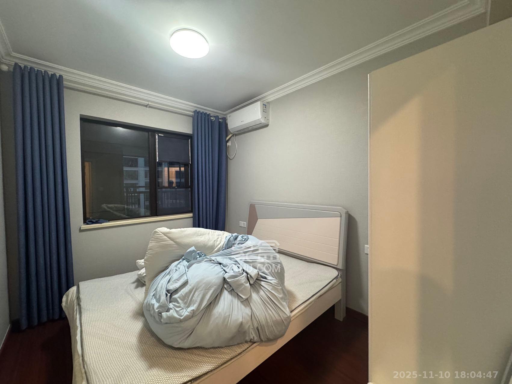 中海珑悦府 1室0厅0卫 2800.0元/月 中海珑悦府 1室0厅0卫 2800.0元/月室内图