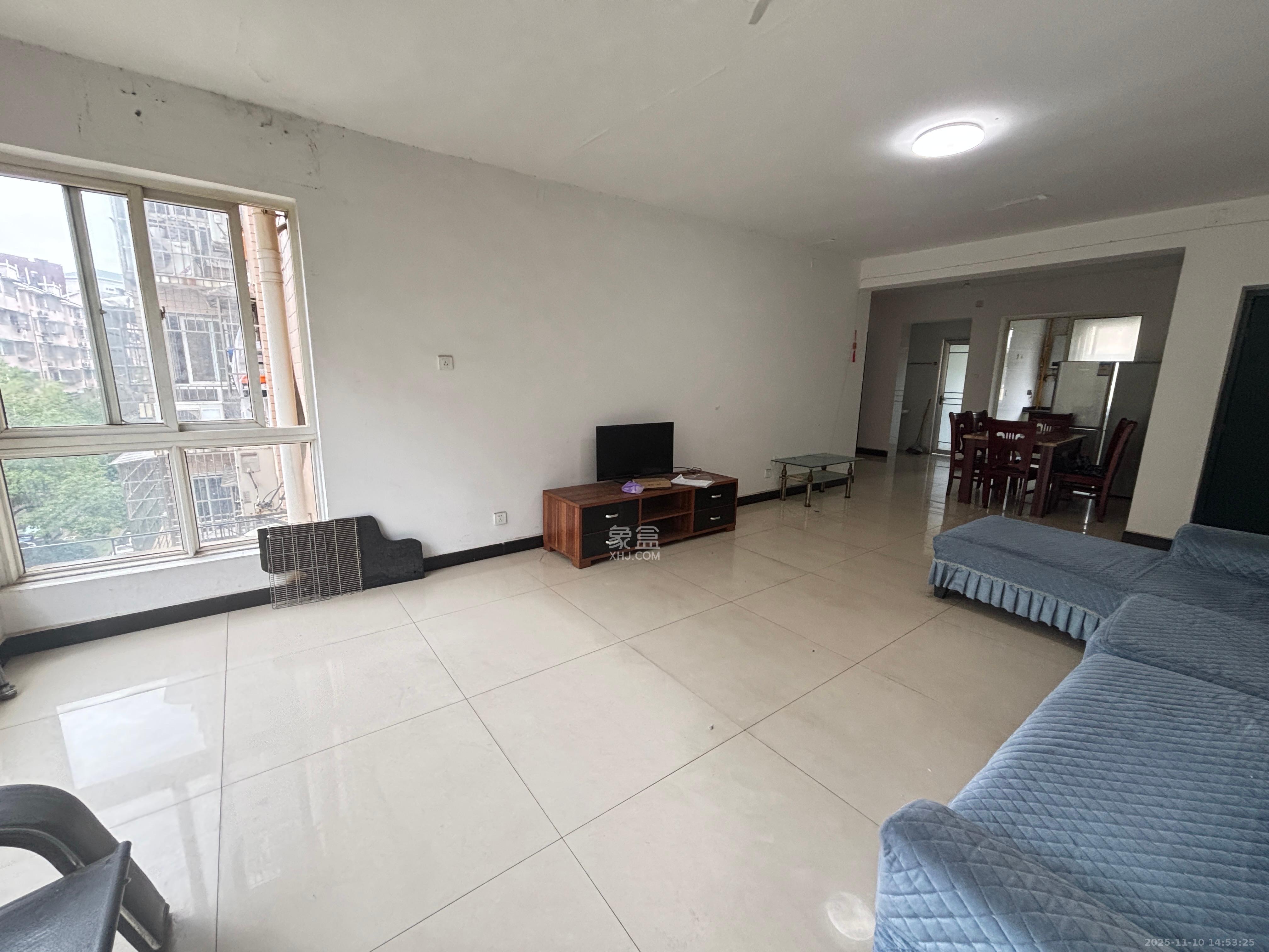 德馨园  3室2厅1卫    1700.0元/月室内图