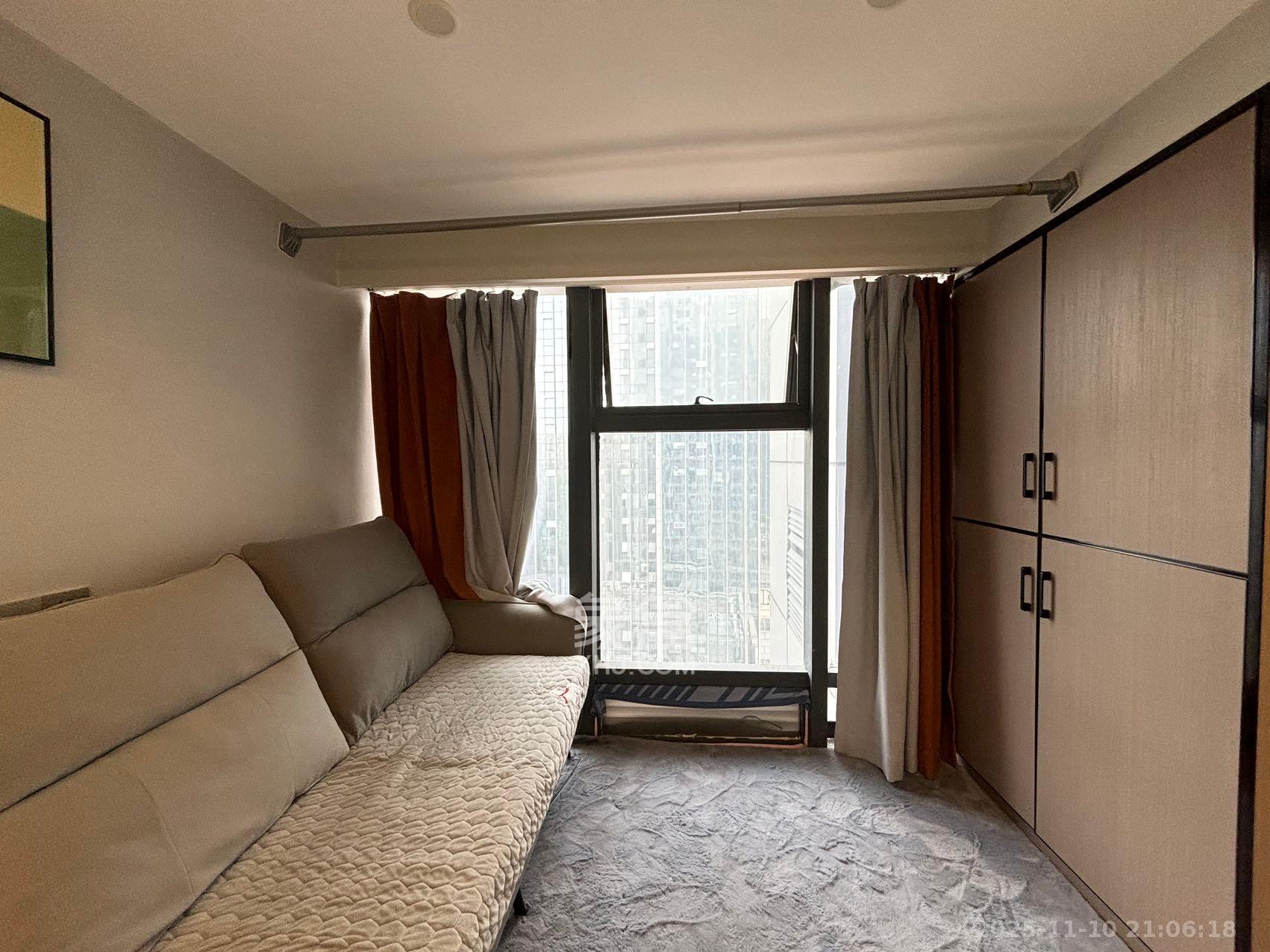 裕天国际商汇中心 1室1厅1卫 1600.0元/月 裕天国际商汇中心 1室1厅1卫 1600.0元/月室内图