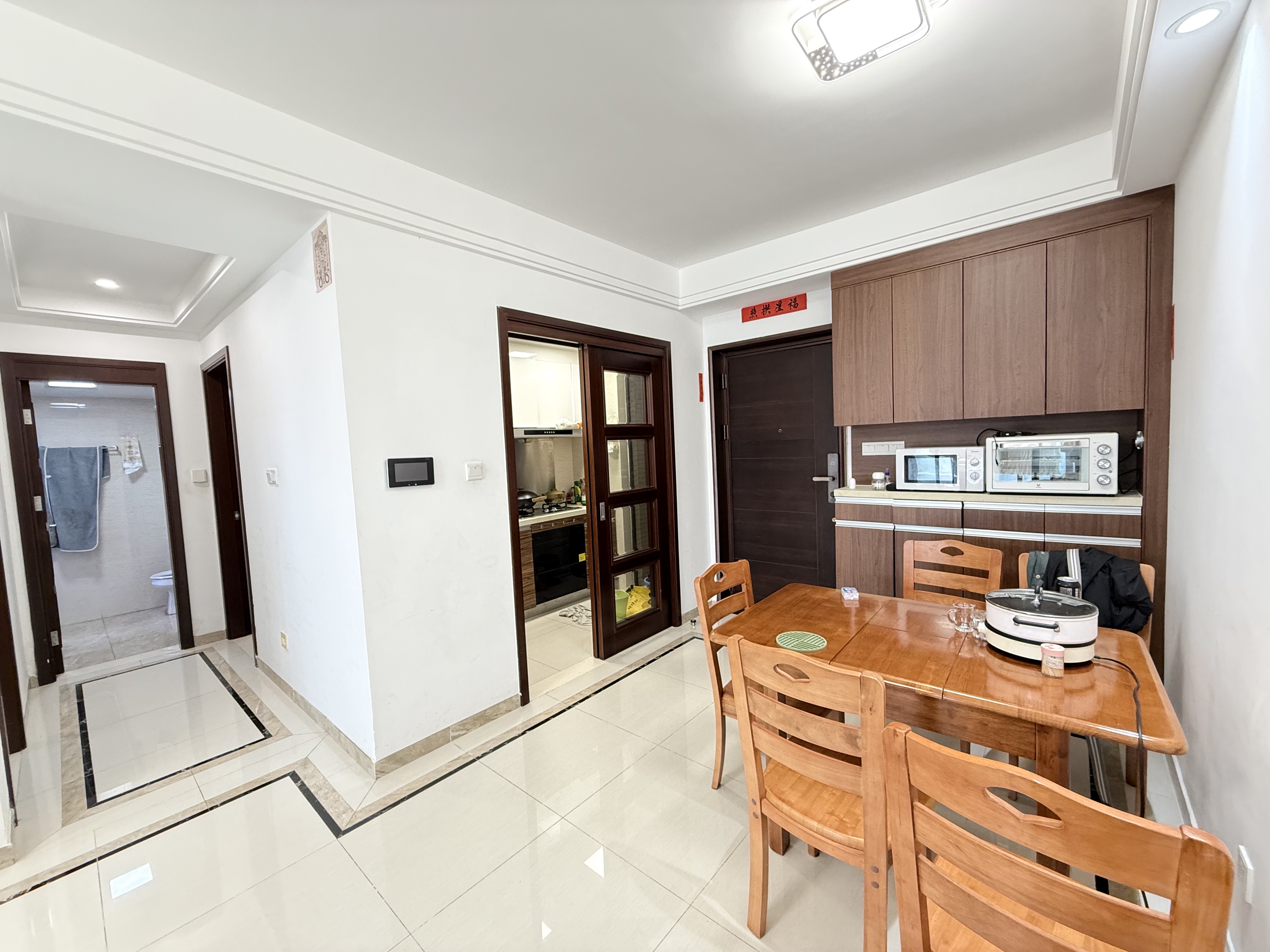 中海锦城 2室2厅1卫 115.0万 中海锦城 2室2厅1卫 115.0万客厅