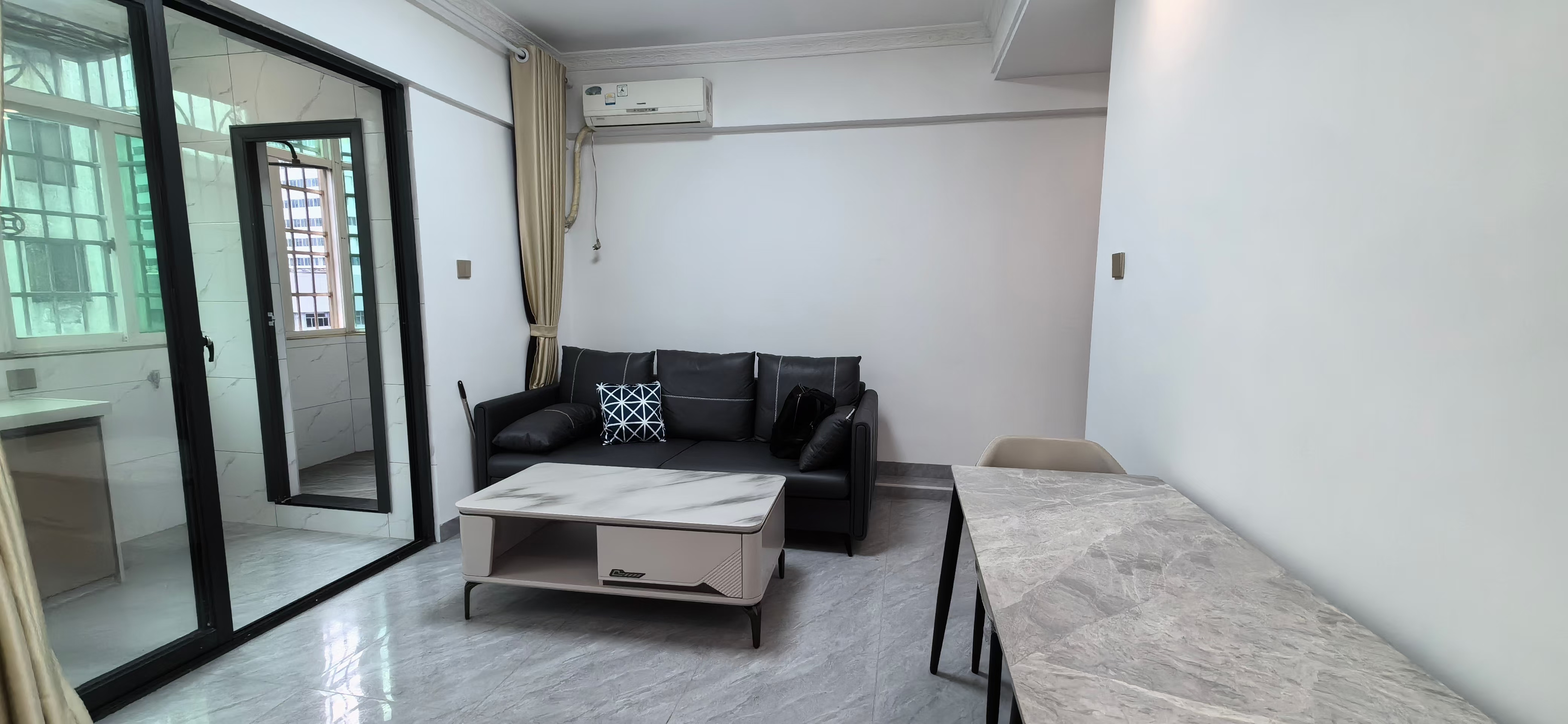 国联大厦 1室1厅1卫 1800.0元/月 国联大厦 1室1厅1卫 1800.0元/月室内图