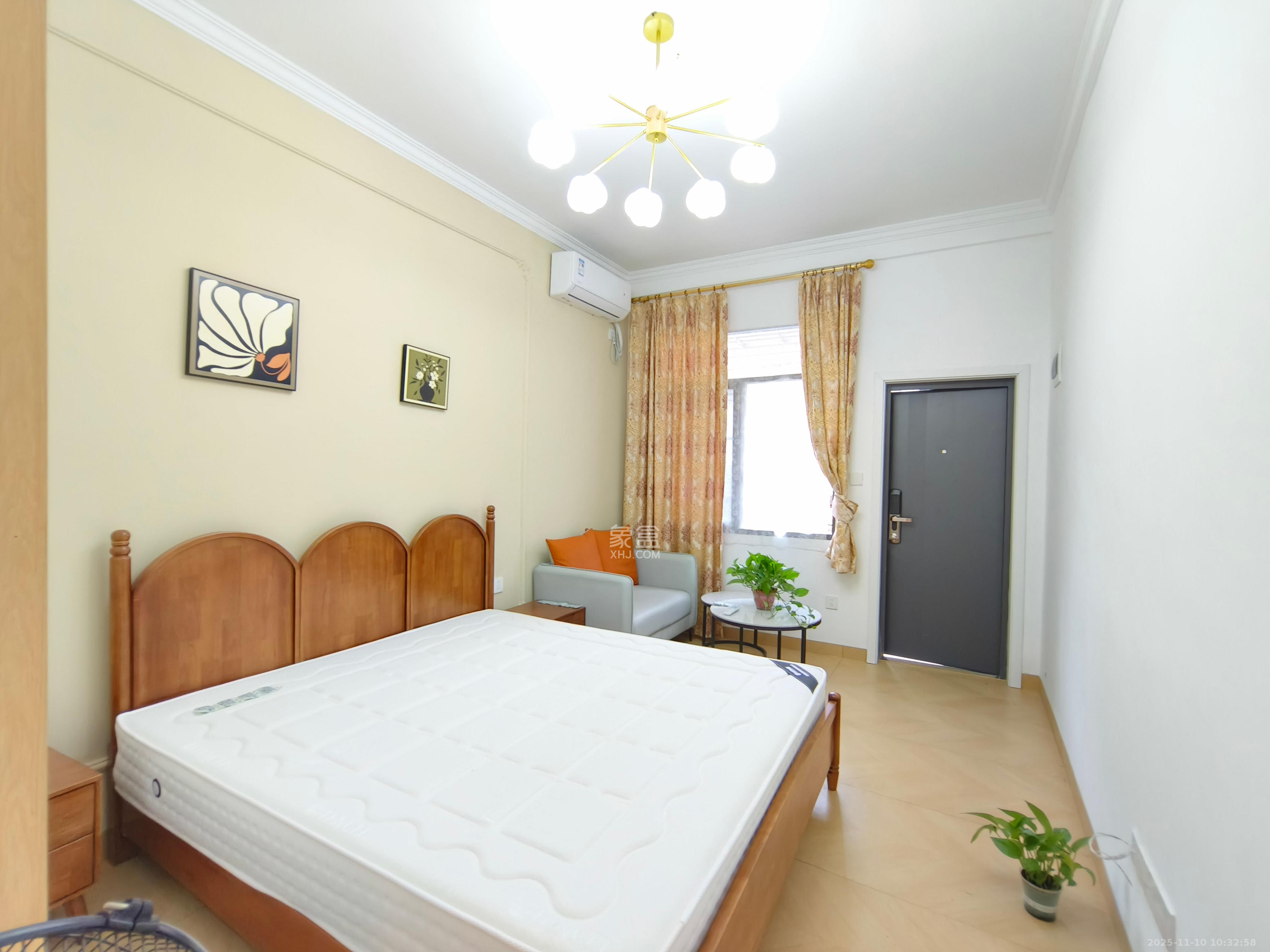 工农街散盘 1室0厅1卫 1400.0元/月 工农街散盘 1室0厅1卫 1400.0元/月室内图