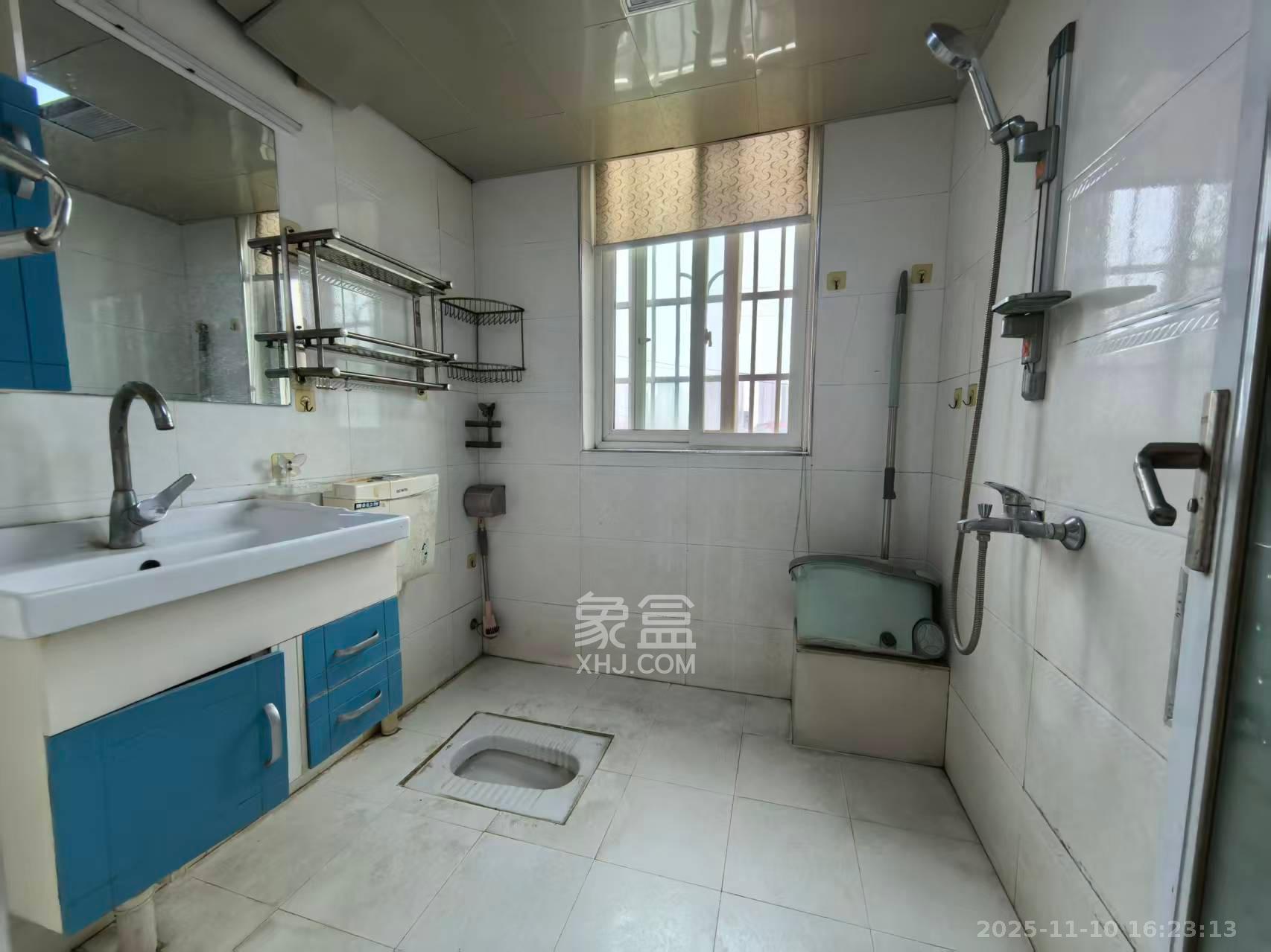 长房西郡  2室2厅2卫    2200.0元/月室内图