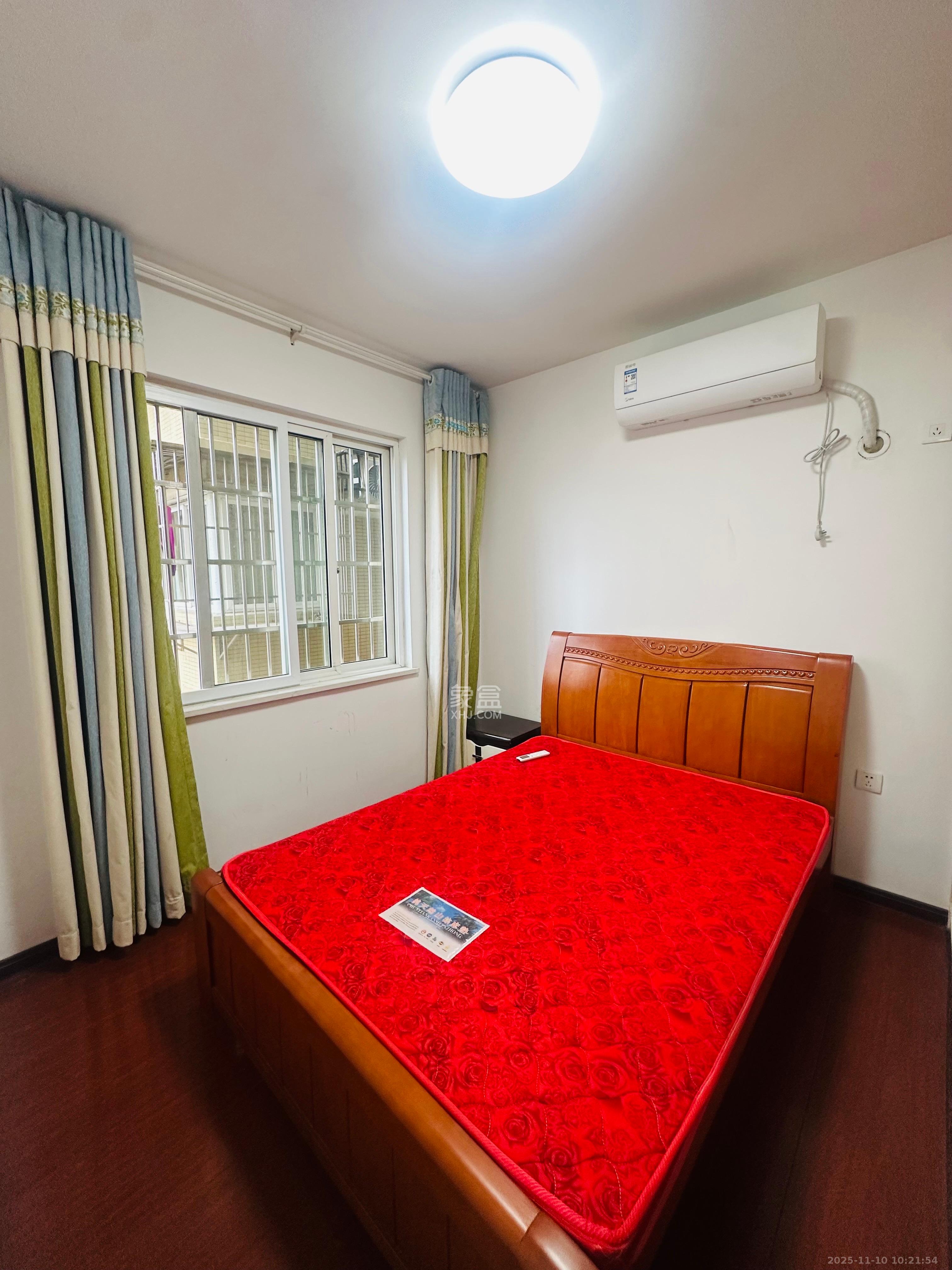 星城新宇黎雅苑 2室2厅1卫 1600.0元/月 星城新宇黎雅苑 2室2厅1卫 1600.0元/月室内图