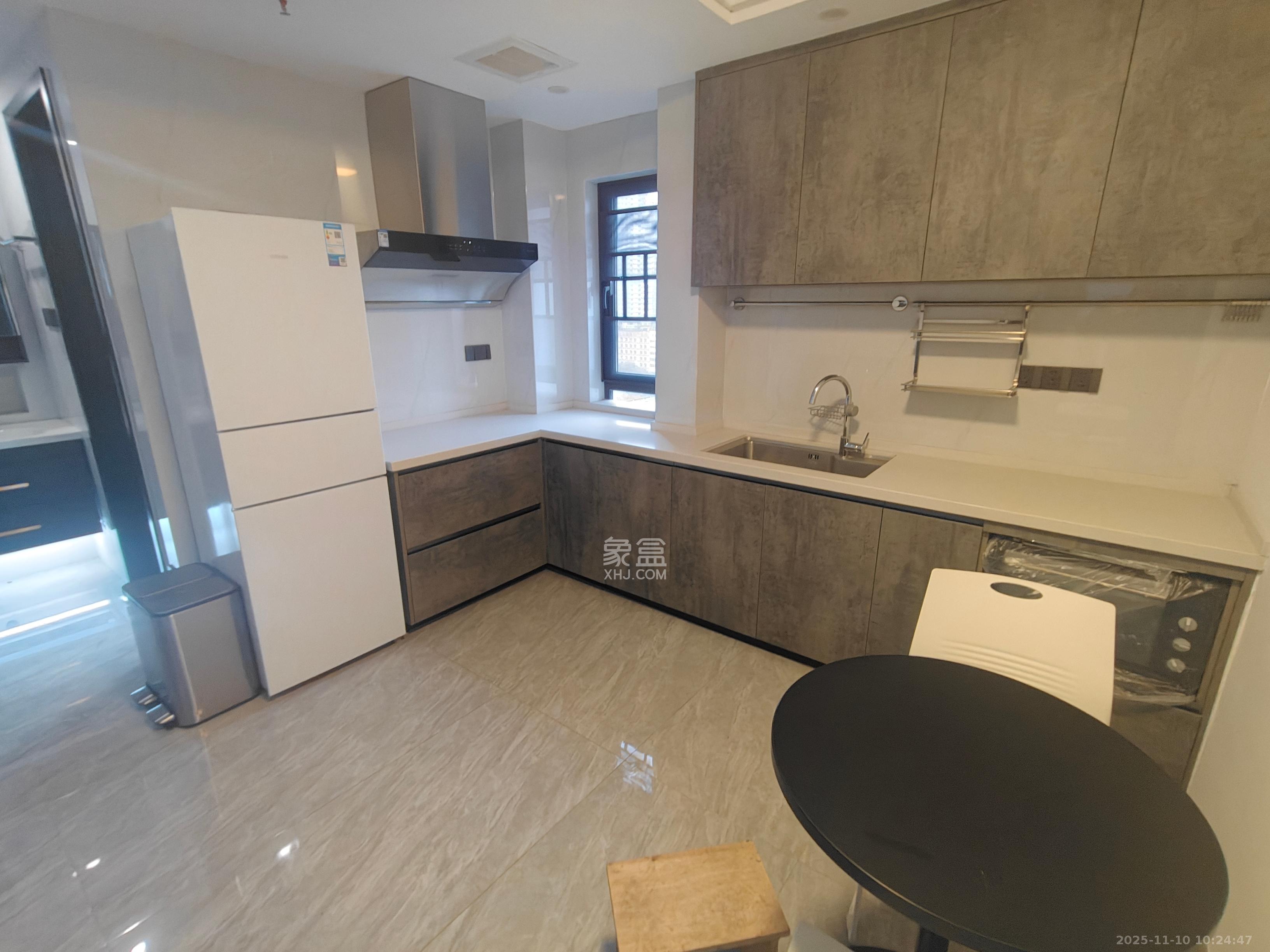 奥园城市天骄一期  2室1厅1卫    1700.0元/月