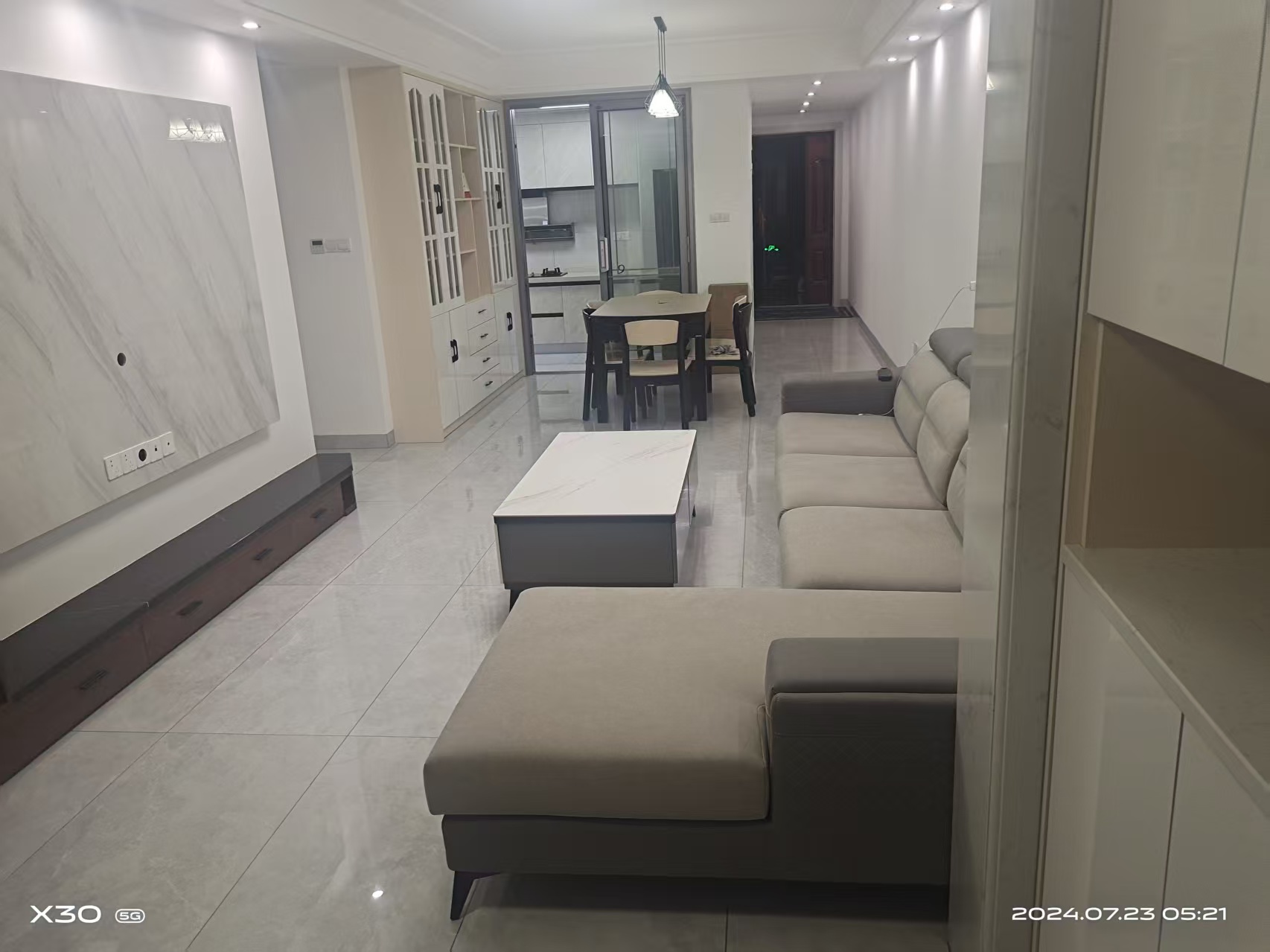 融冠乐城 4室2厅2卫 3500.0元/月 融冠乐城 4室2厅2卫 3500.0元/月室内图