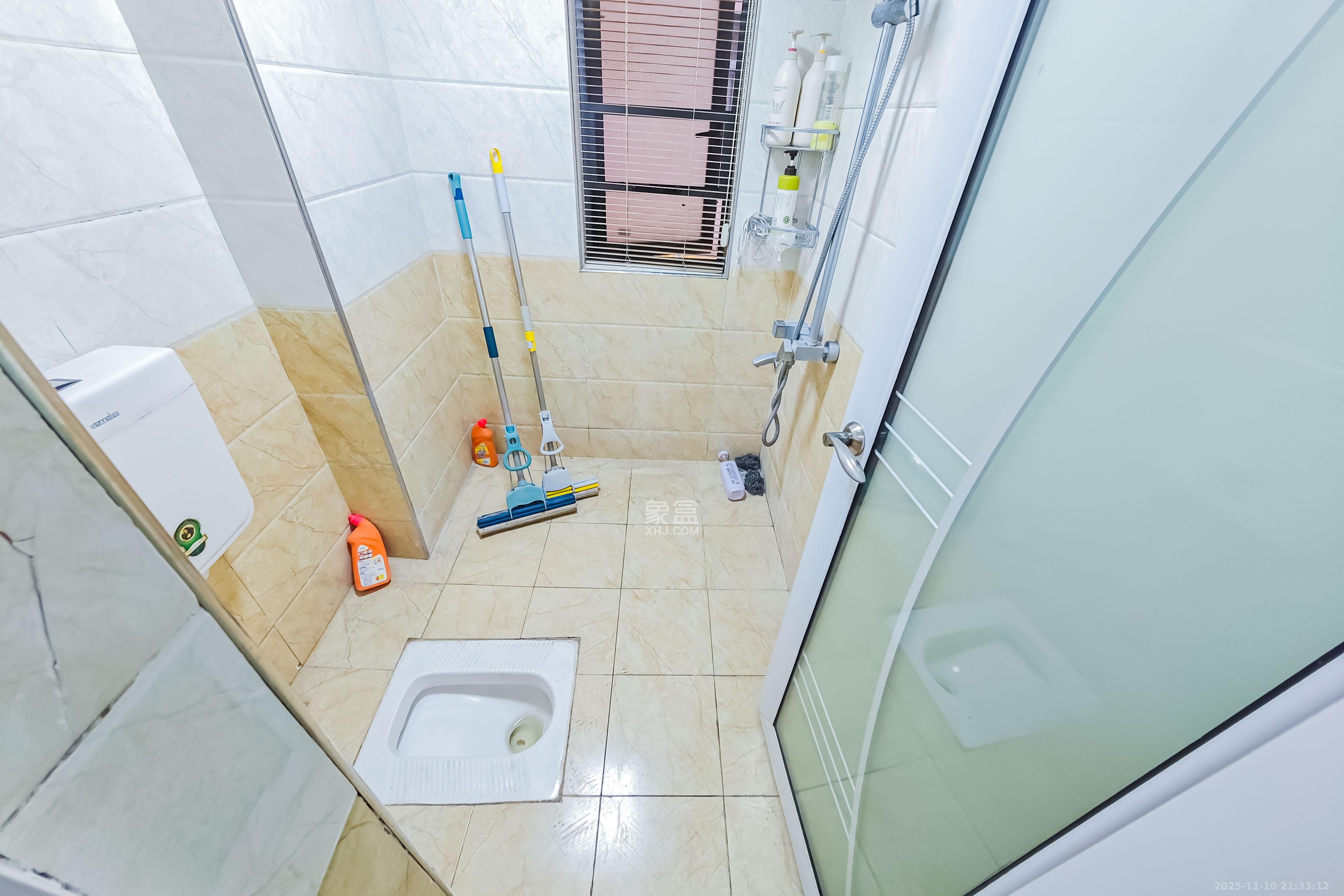 香樟兰亭（朗峰苑）  3室2厅1卫    118.0万卫生间