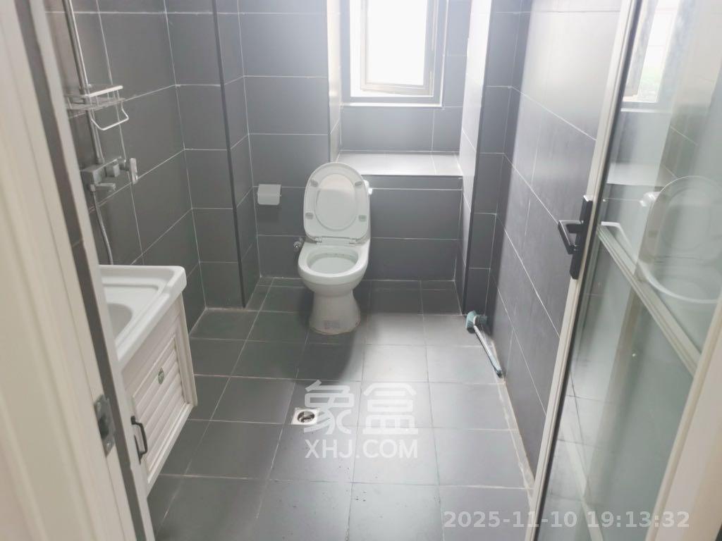 长丰小区  1室0厅0卫    1200.0元/月