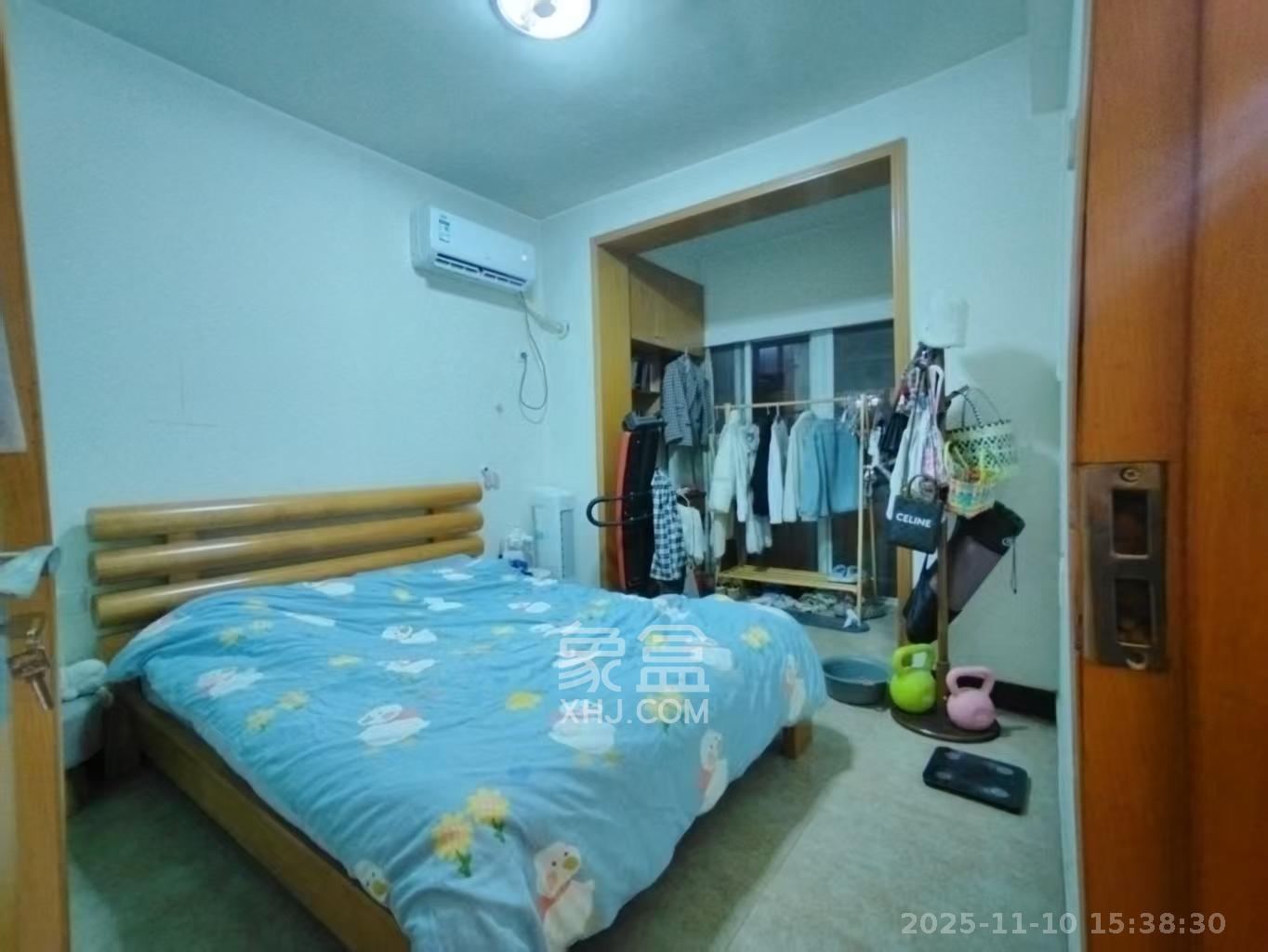 香麓丽舍  1室1厅1卫    1800.0元/月室内图