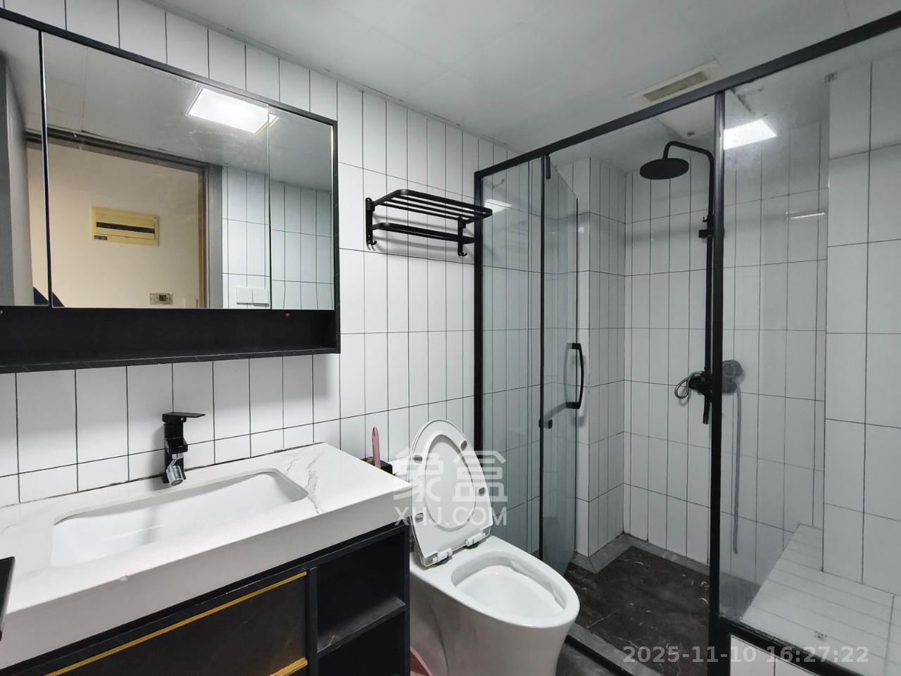 协信星澜汇  3室2厅1卫    3100.0元/月室内图