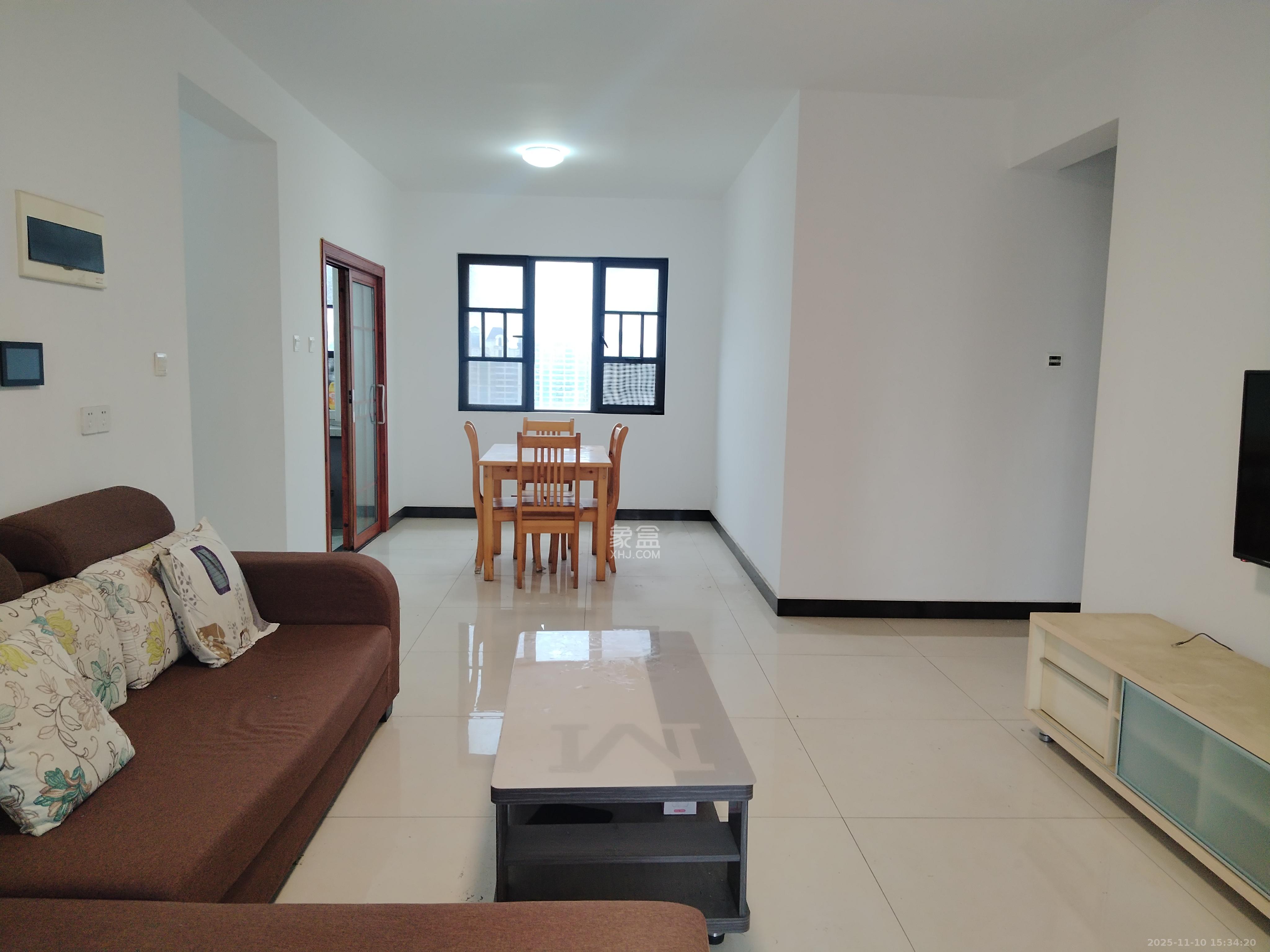 深业喜汇  4室2厅2卫    2400.0元/月室内图