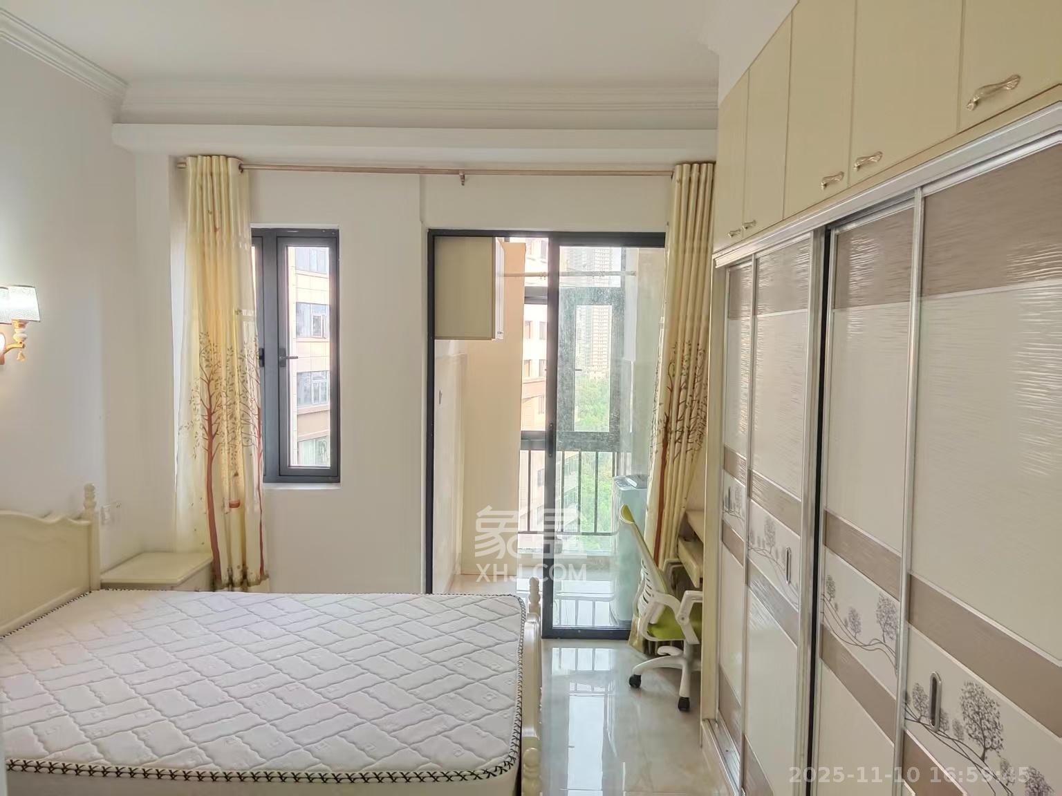 蓝光雍锦阁  1室1厅1卫    1500.0元/月室内图