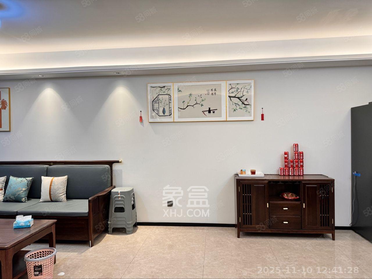 华润凯旋门一期 3室2厅2卫 3300.0元/月 华润凯旋门一期 3室2厅2卫 3300.0元/月室内图