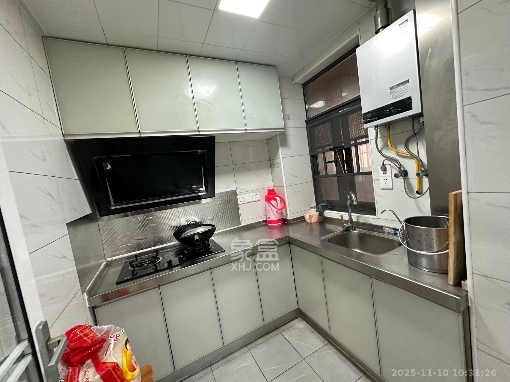 嘉雨兴园 2室1厅1卫 2600.0元/月 嘉雨兴园 2室1厅1卫 2600.0元/月室内图