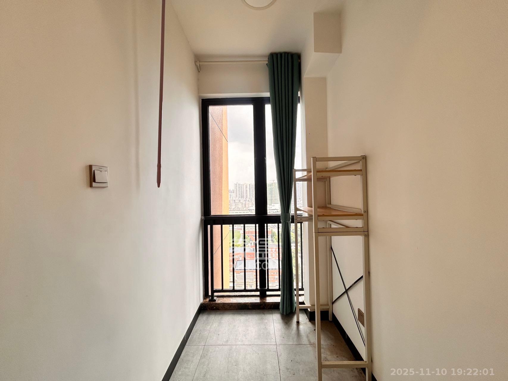 荣悦台  1室1厅1卫    2300.0元/月室内图