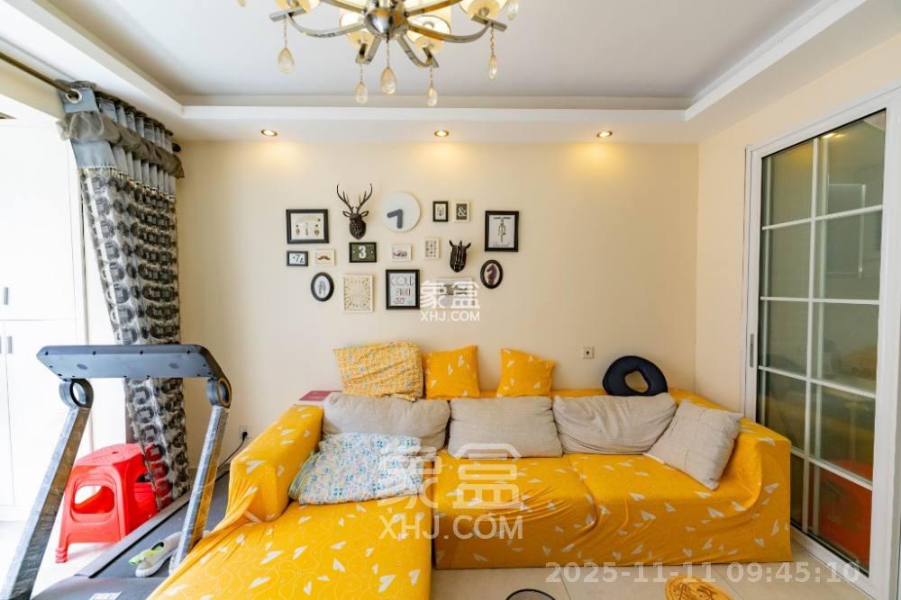 翡翠云天 2室2厅1卫 1800.0元/月 翡翠云天 2室2厅1卫 1800.0元/月室内图