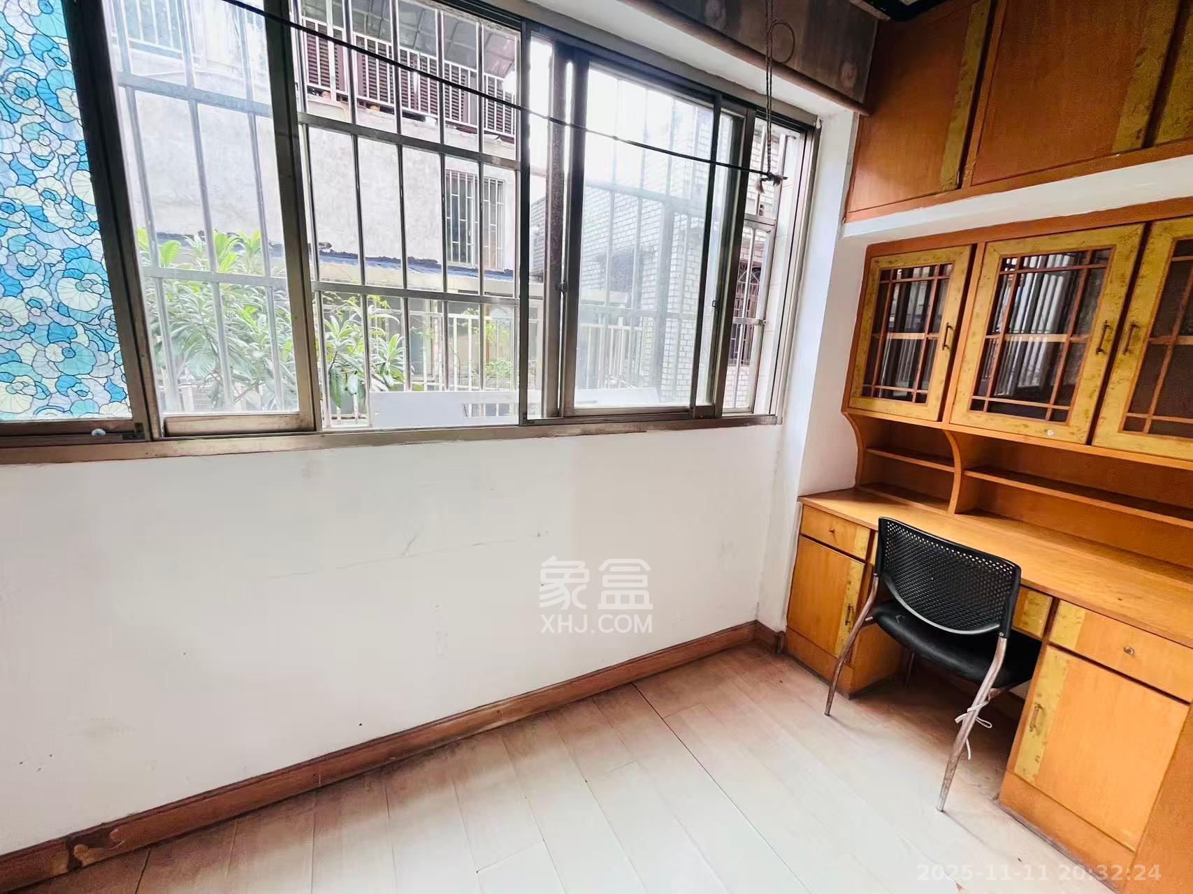 古稻田巷散盘  1室0厅0卫    1800.0元/月室内图1