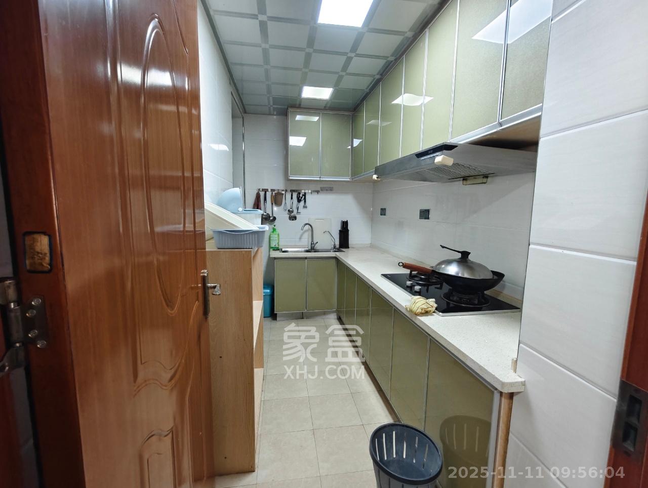 中海国际一期  3室2厅2卫    1900.0元/月室内图