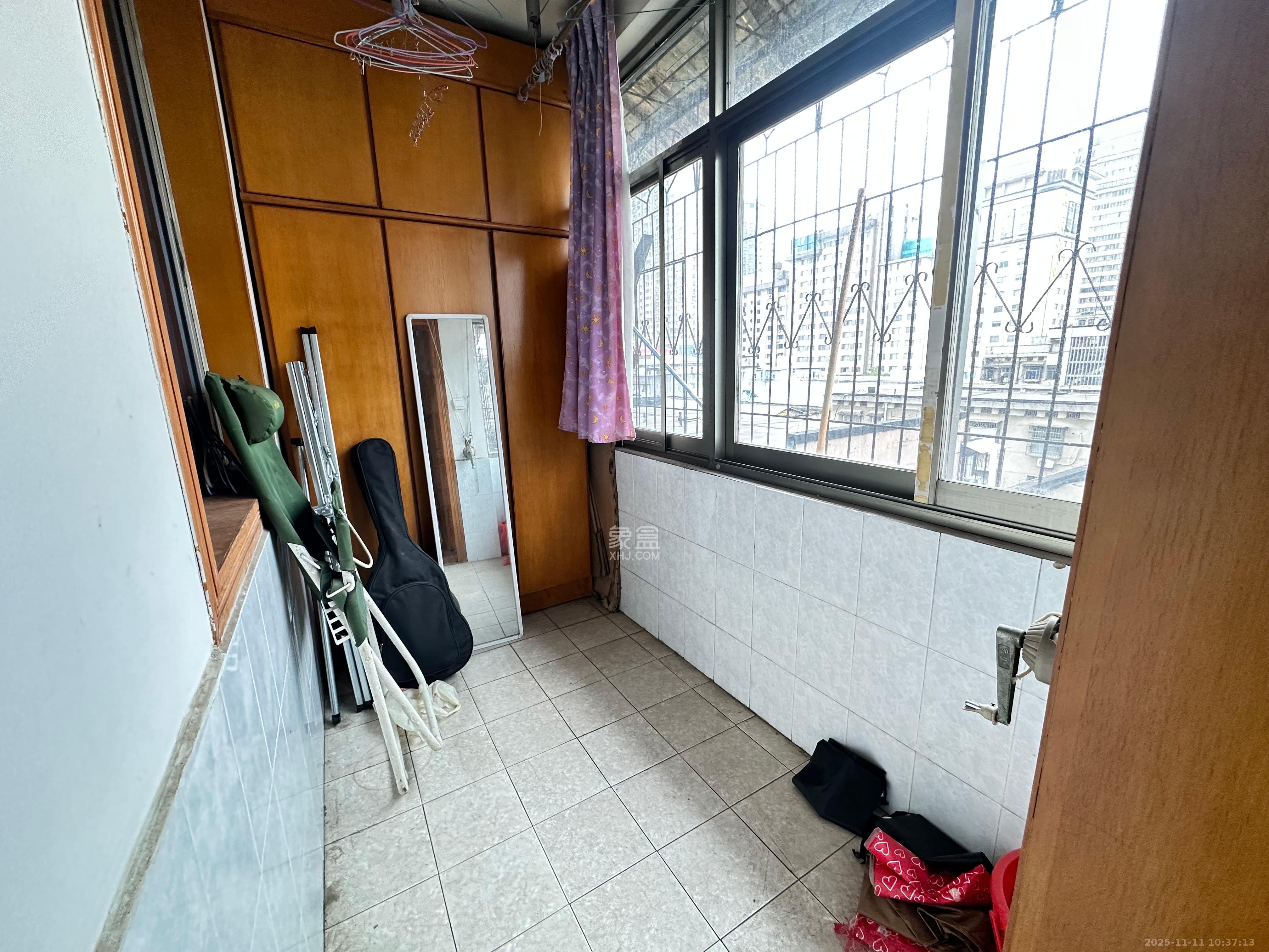 彭家井散盘 3室2厅1卫 1800.0元/月 彭家井散盘 3室2厅1卫 1800.0元/月室内图