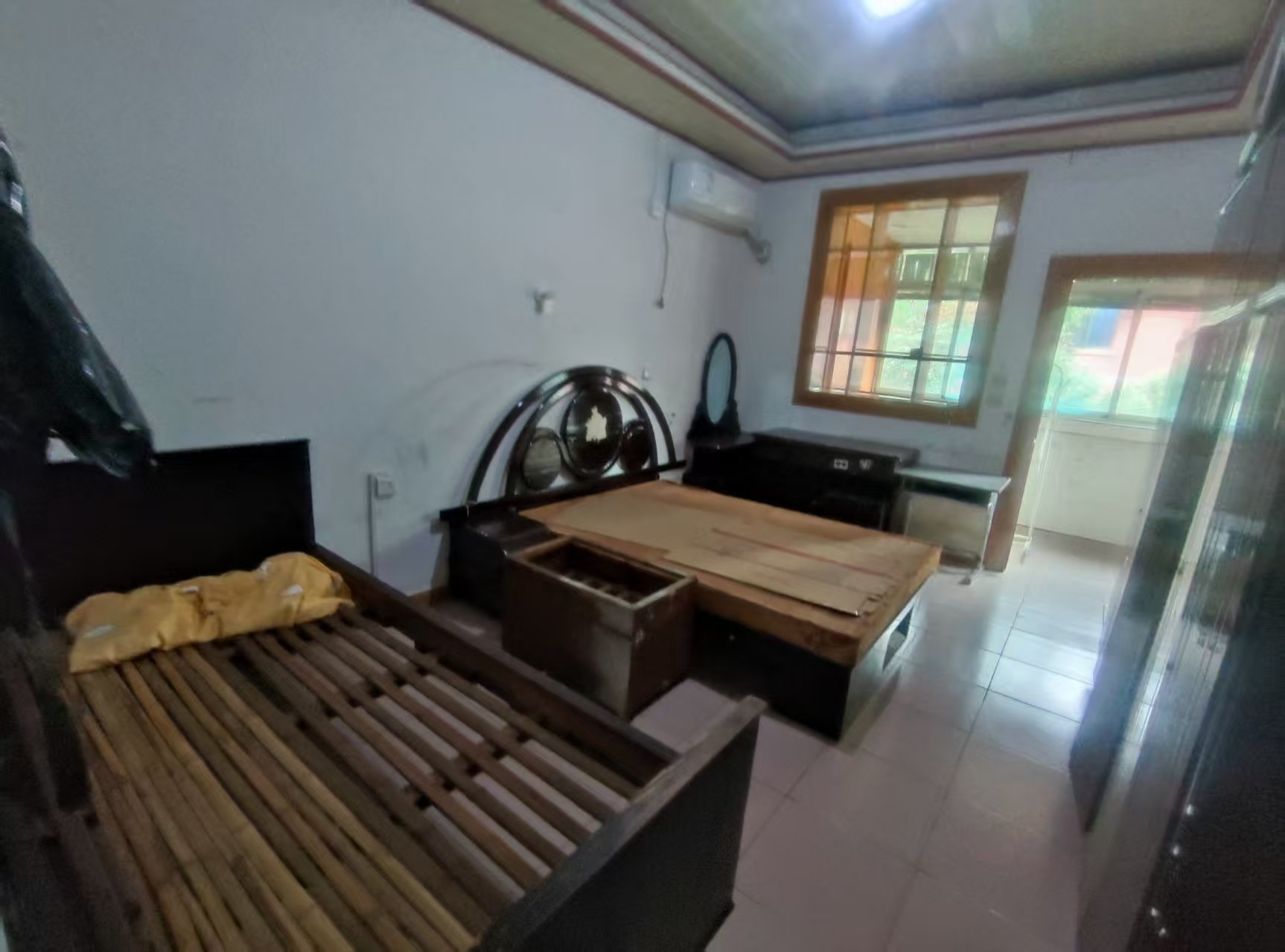 梓园社区(麻纺厂宿舍)  1室1厅1卫    500.0元/月室内图