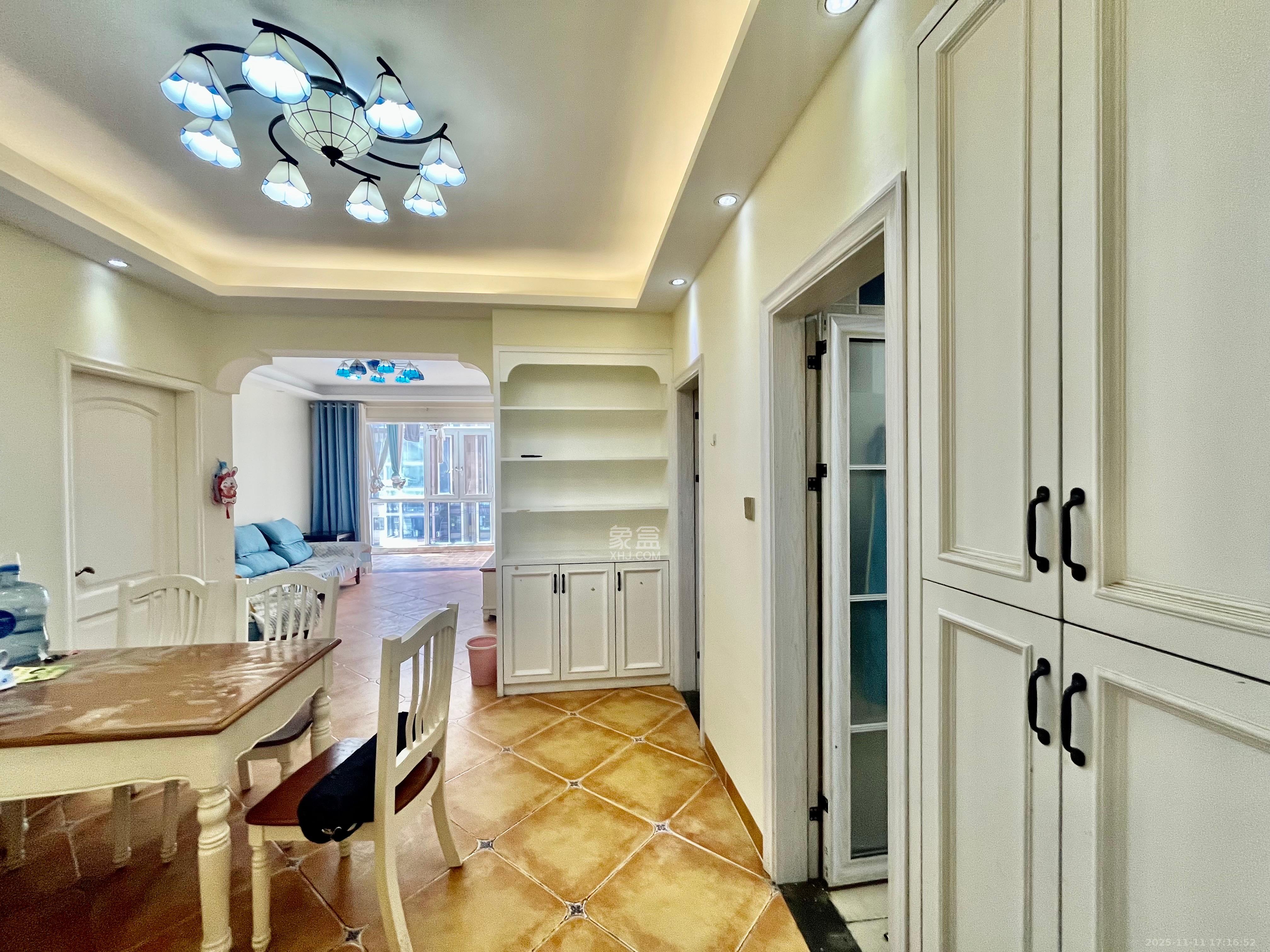 盛世耀凯 2室2厅1卫 2400.0元/月 盛世耀凯 2室2厅1卫 2400.0元/月室内图