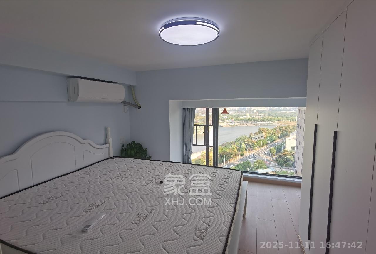 保利中环广场(保利中悦苑) 2室1厅1卫 2500.0元/月 保利中环广场(保利中悦苑) 2室1厅1卫 2500.0元/月室内图