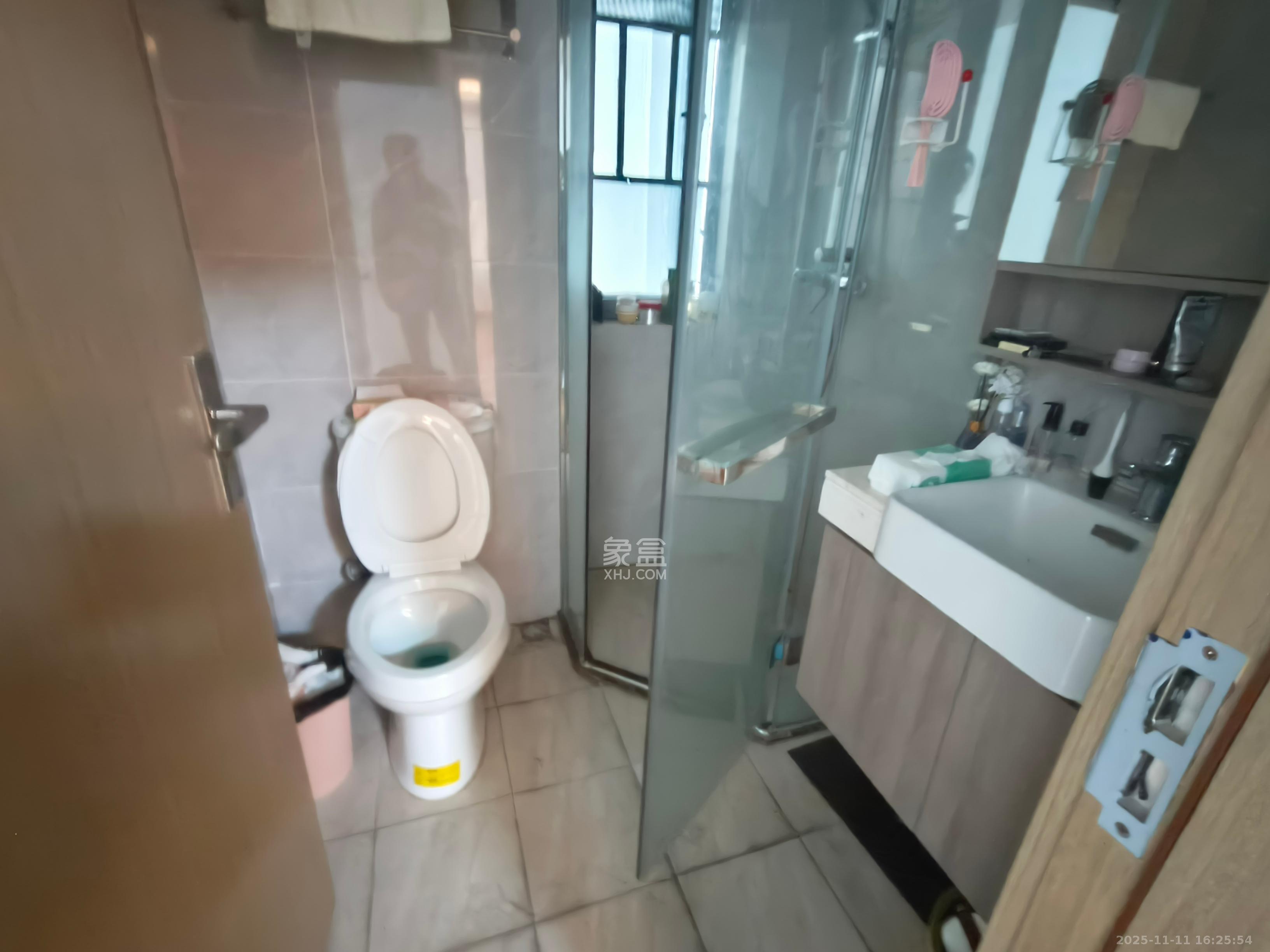 清控湖山雅居南区 3室2厅2卫 2600.0元/月 清控湖山雅居南区 3室2厅2卫 2600.0元/月室内图