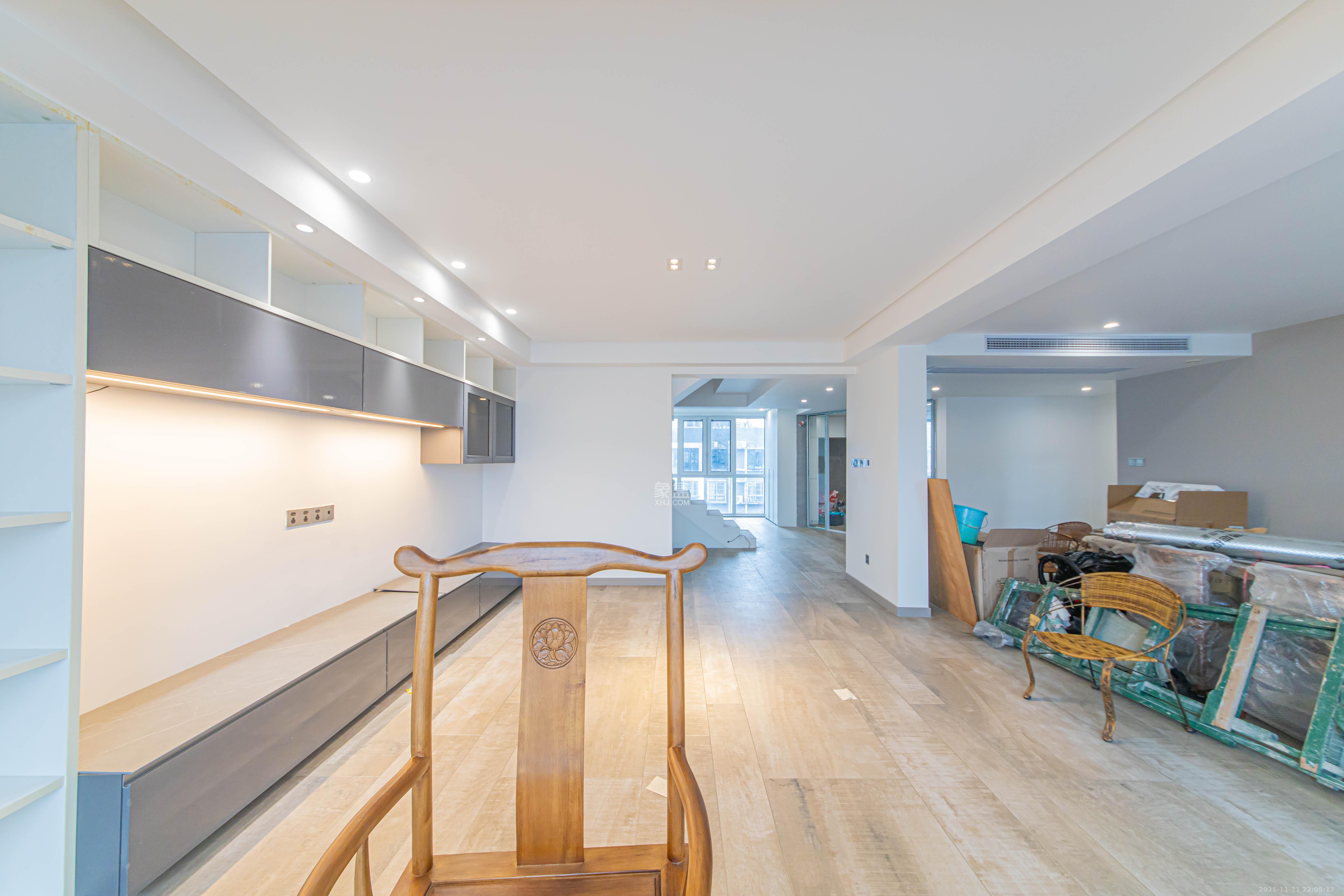 生活艺术城  5室2厅2卫    228.0万