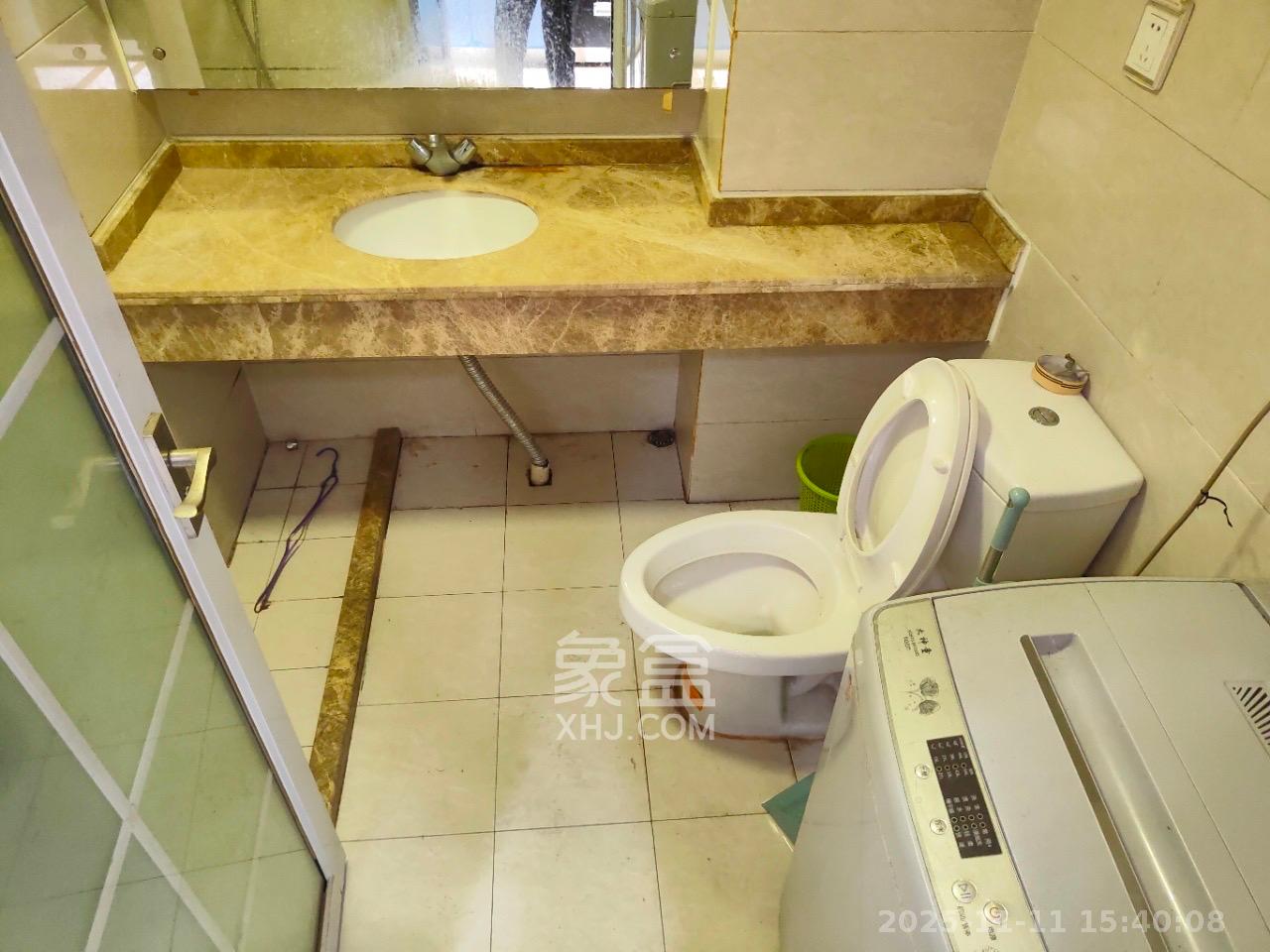 西子一间  1室0厅1卫    1600.0元/月室内图